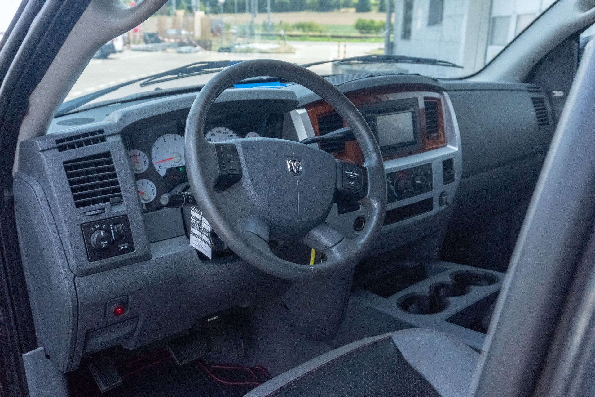 DODGE Ram-image-7