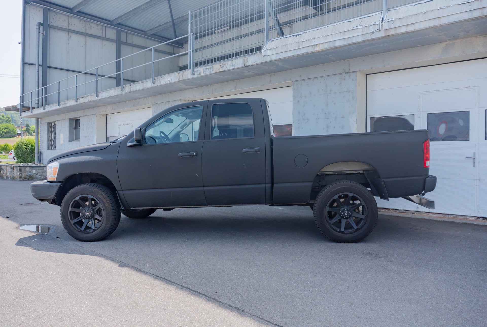 DODGE Ram-image-1