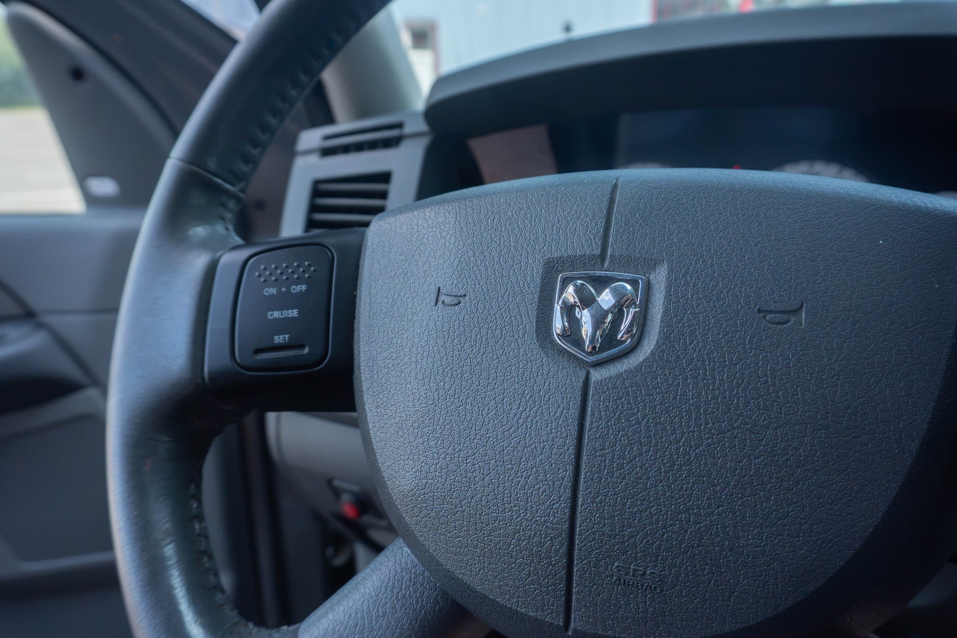 DODGE Ram-image-8