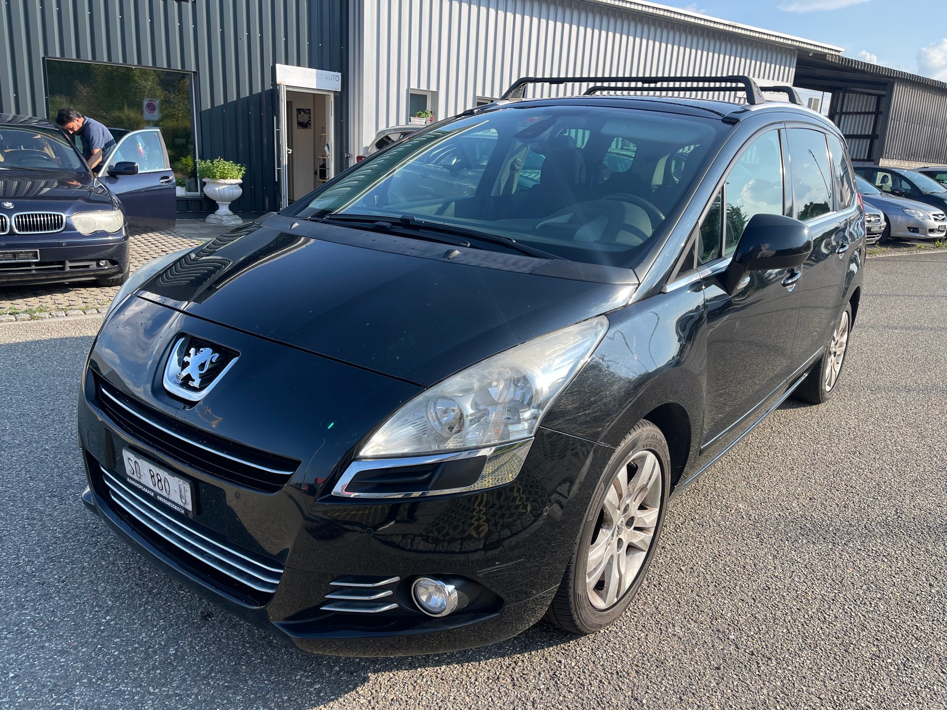 PEUGEOT 5008 2.0 HDI Business Automatic-image-0