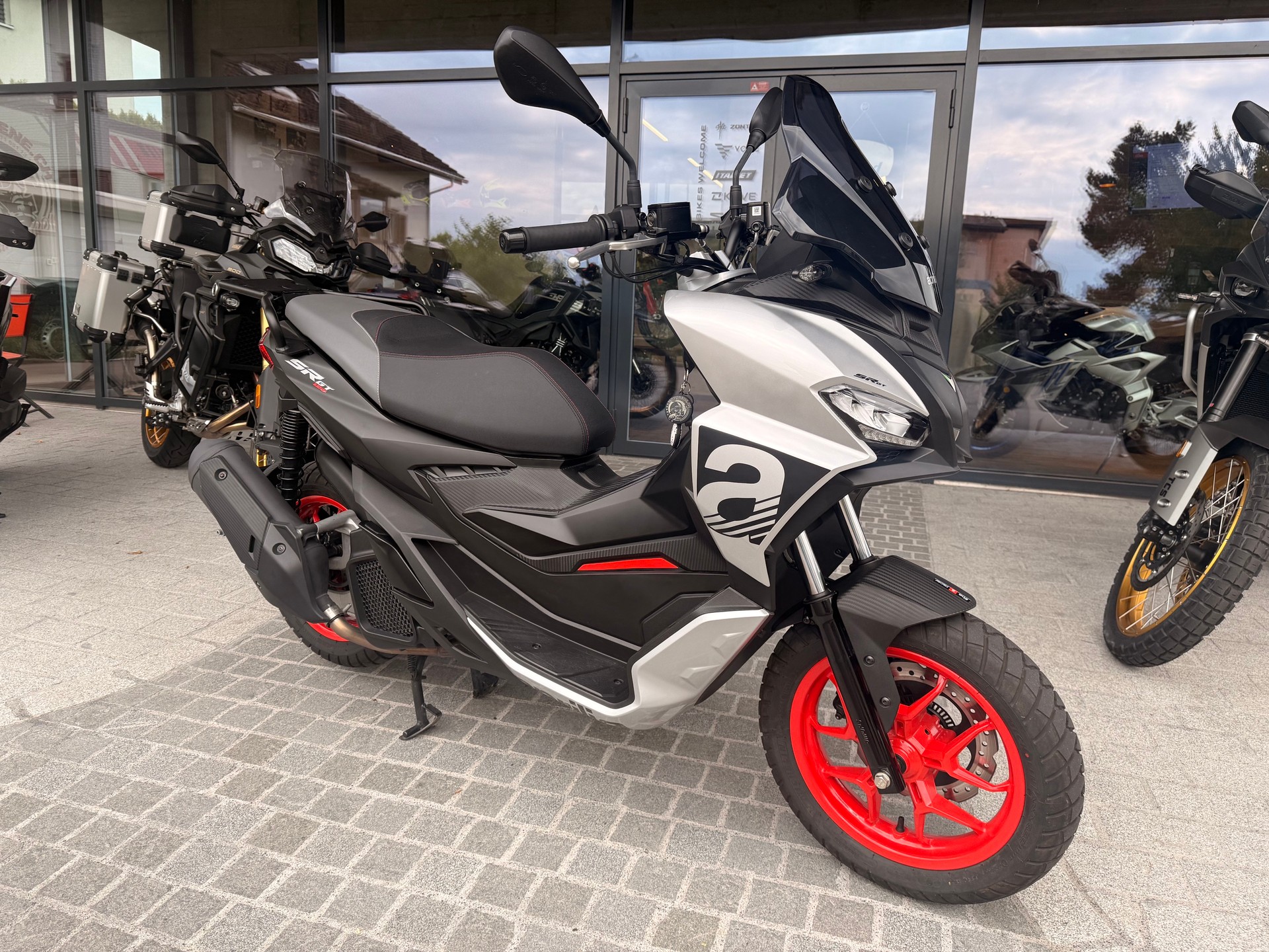 APRILIA SR 125 GT Sport ABS