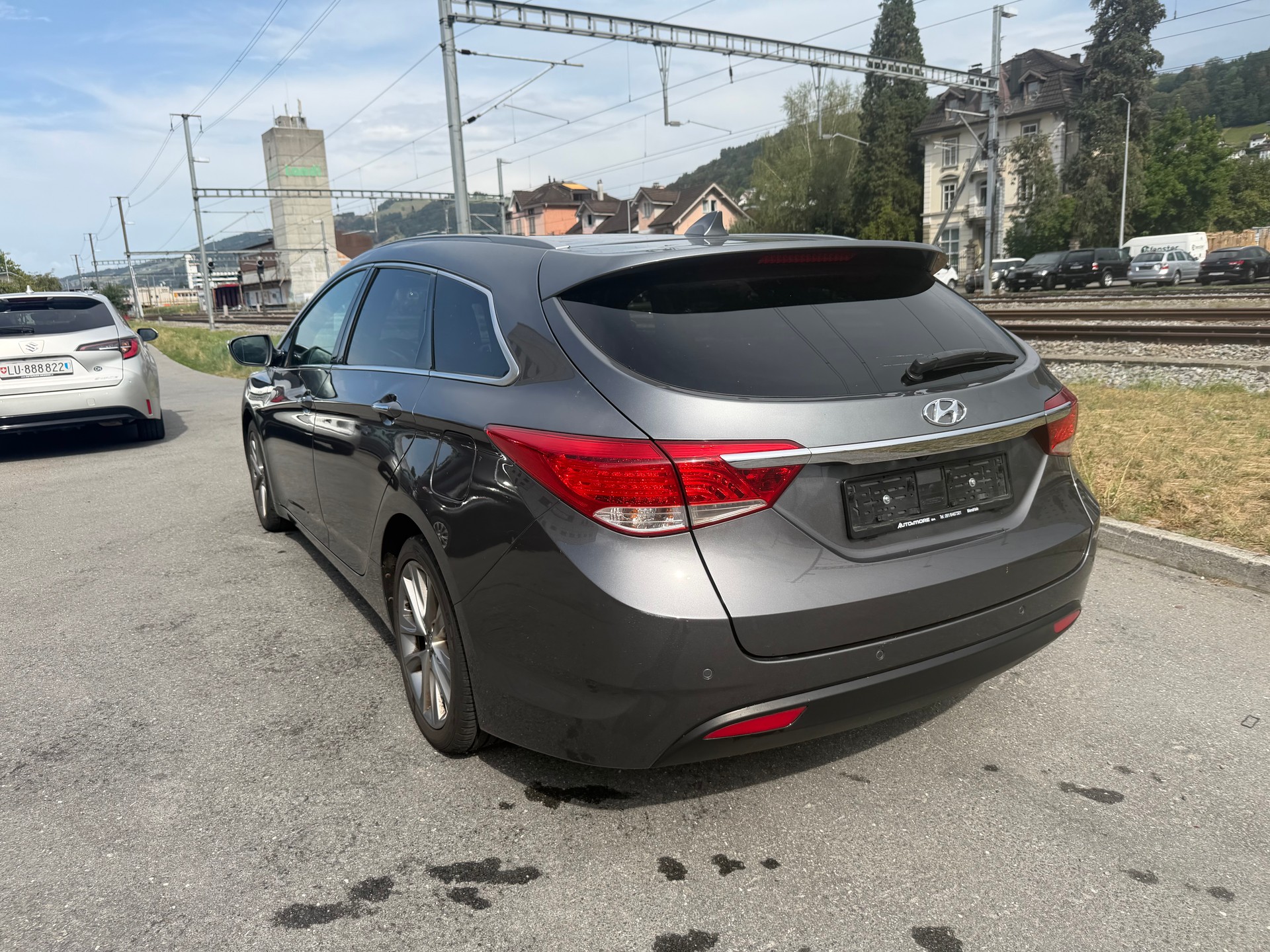 HYUNDAI i40 Wagon 1.7 CRDI Premium Automatic-image-2
