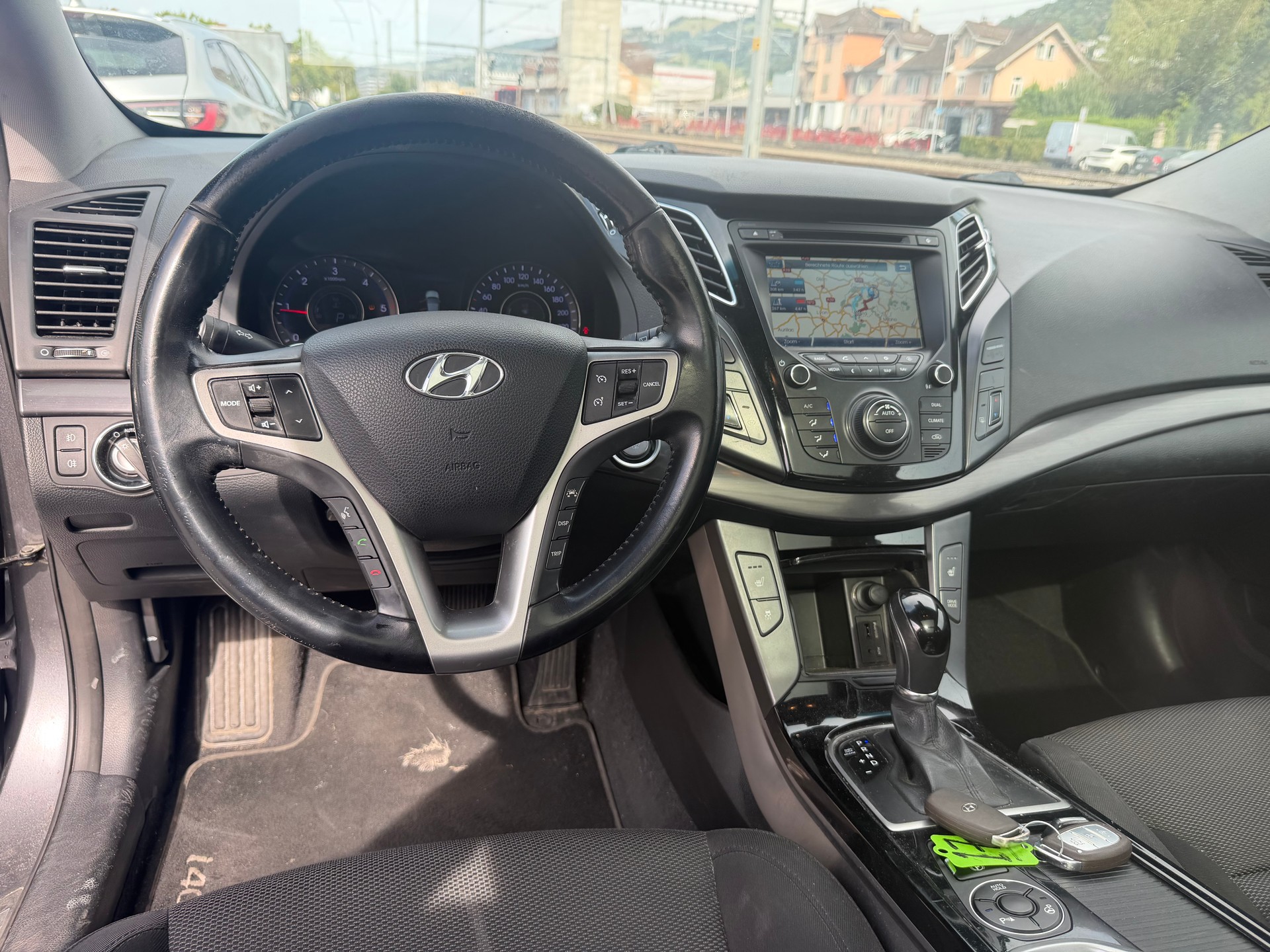 HYUNDAI i40 Wagon 1.7 CRDI Premium Automatic-image-7