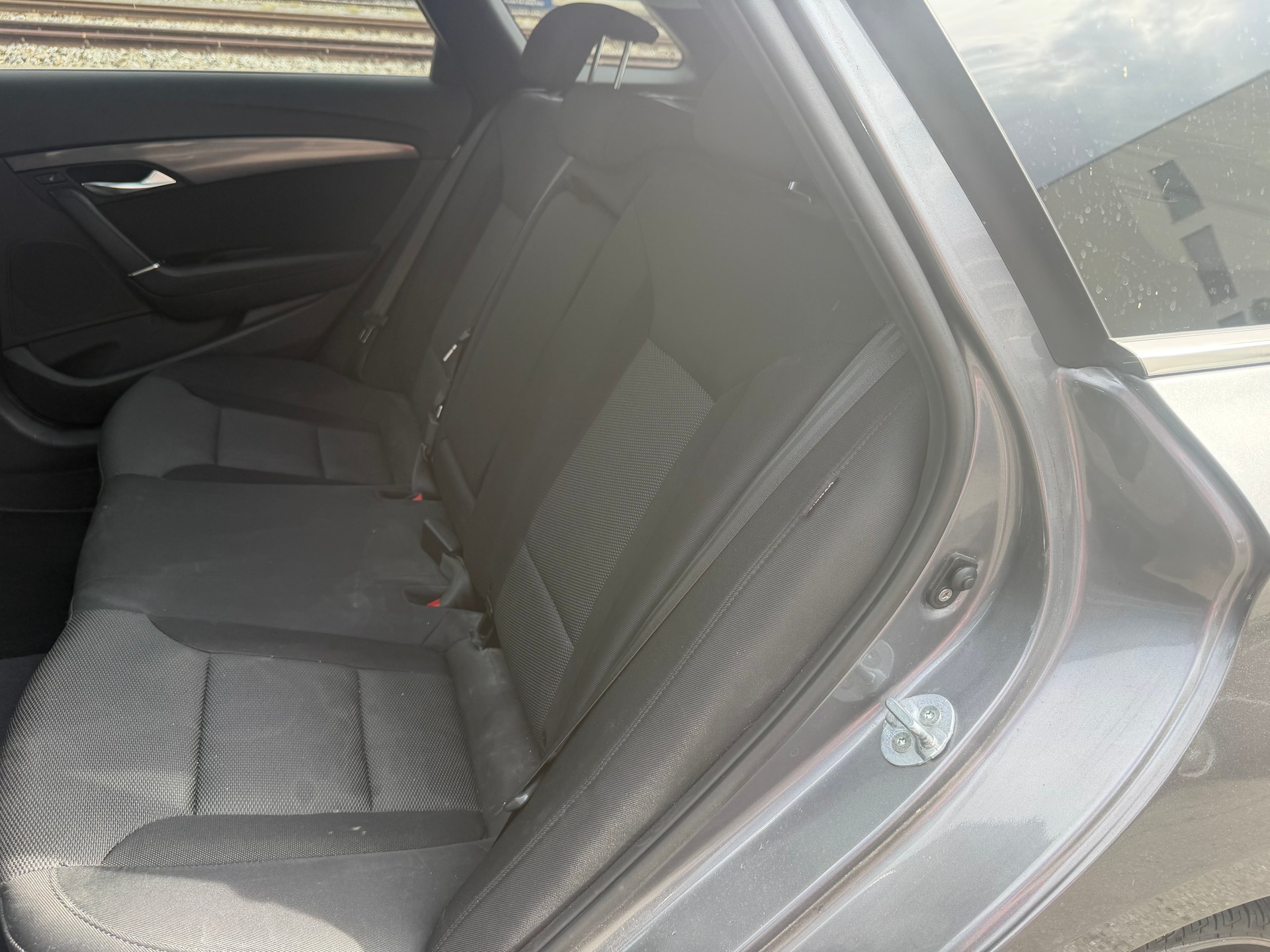 HYUNDAI i40 Wagon 1.7 CRDI Premium Automatic-image-5