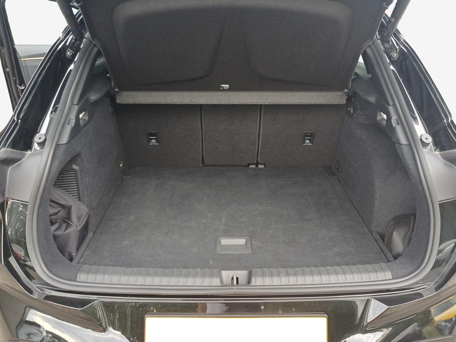CUPRA Terramar 1.5 eHybrid DSG VZ-image-12