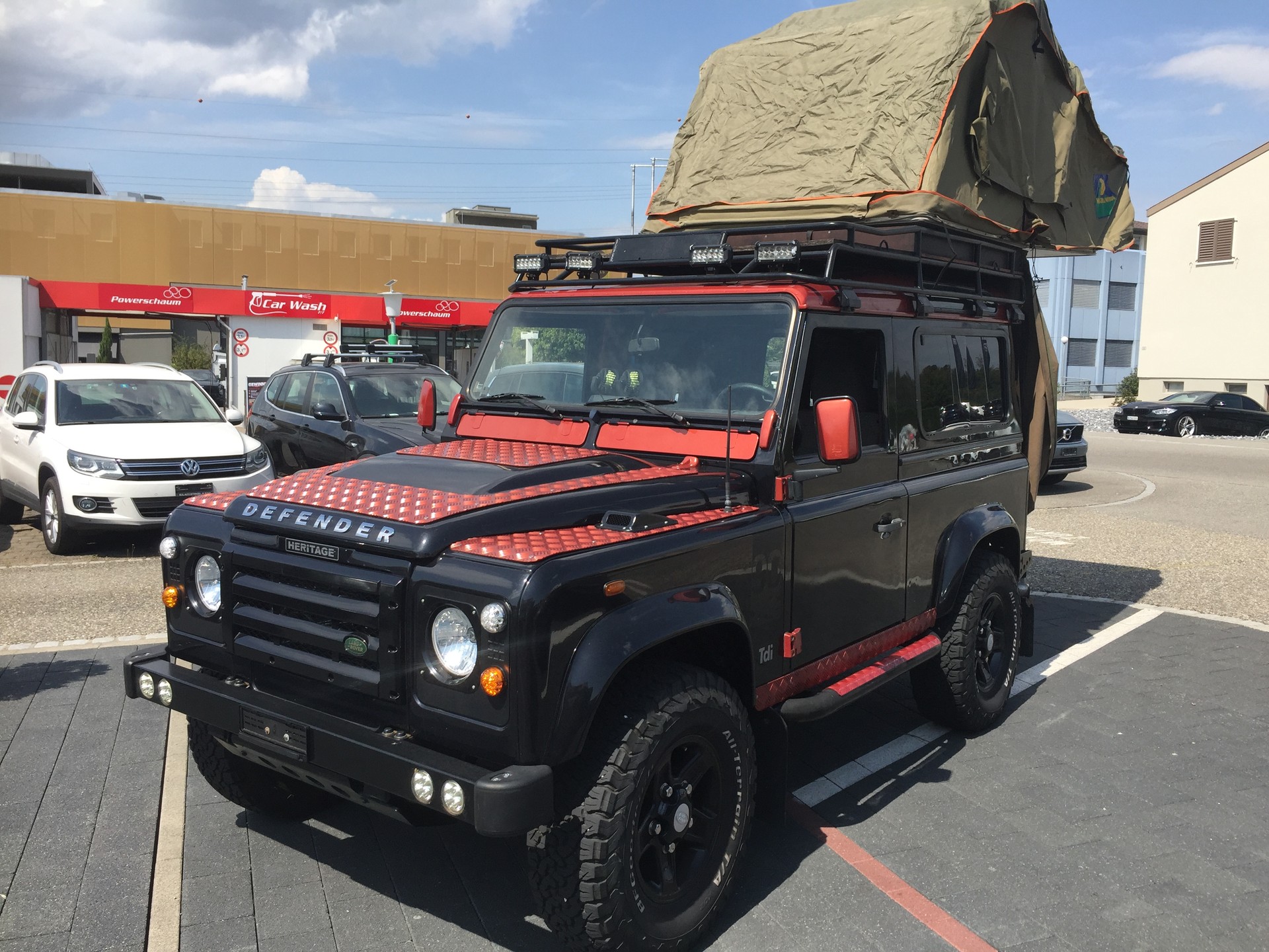 LAND ROVER Defender 90 SW 2.5 TDi-image-1