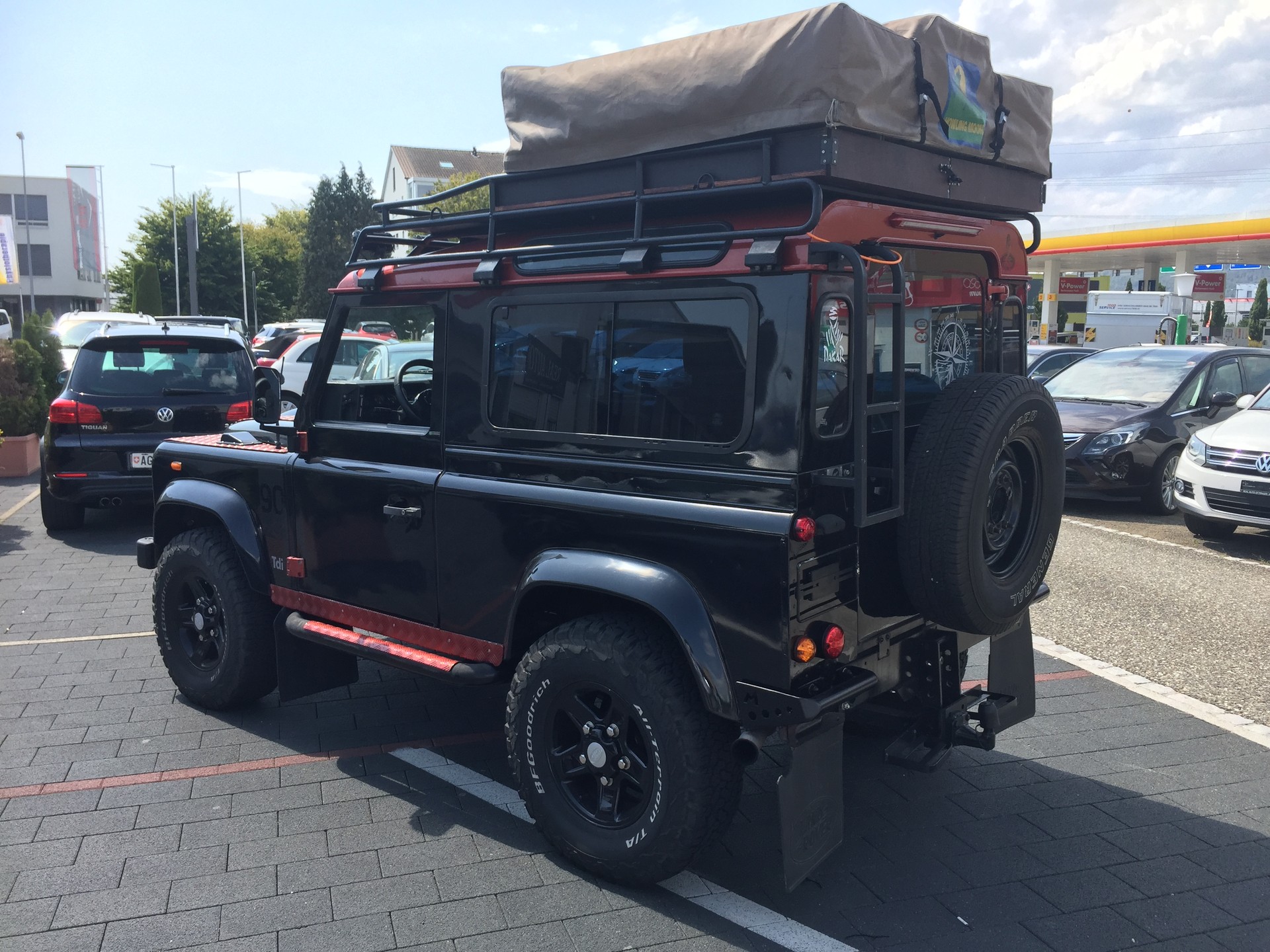 LAND ROVER Defender 90 SW 2.5 TDi-image-7