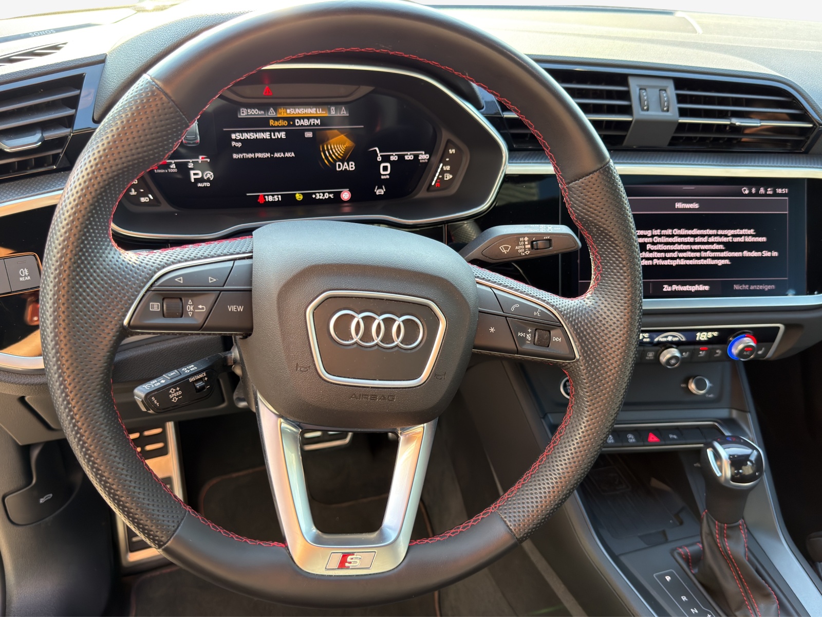AUDI Q3 Sportback 35 TDI S line Attraction quattro S-tronic-image-9
