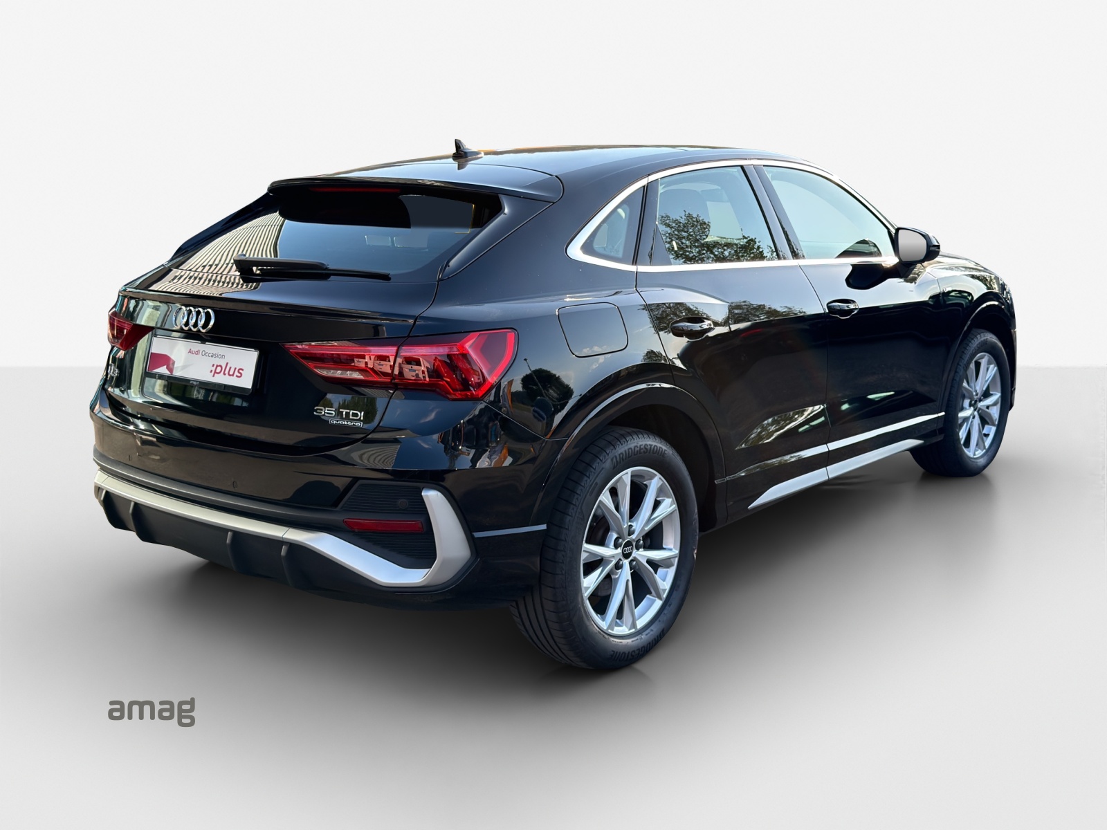 AUDI Q3 Sportback 35 TDI S line Attraction quattro S-tronic-image-4