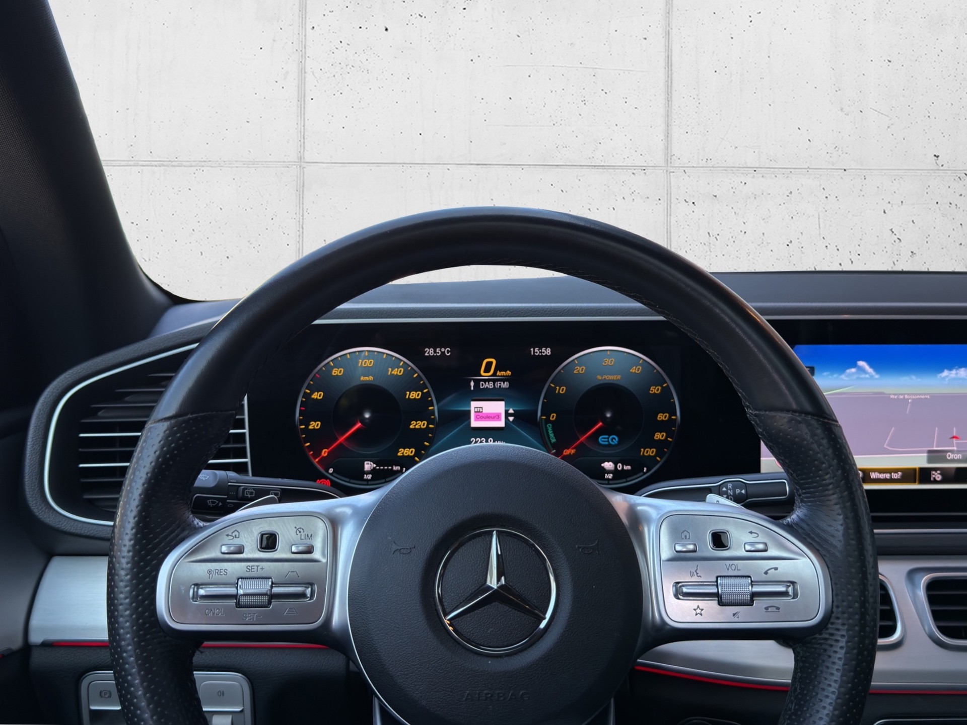 MERCEDES-BENZ GLE 350 e 4Matic AMG Line 9G-Tronic-image-15