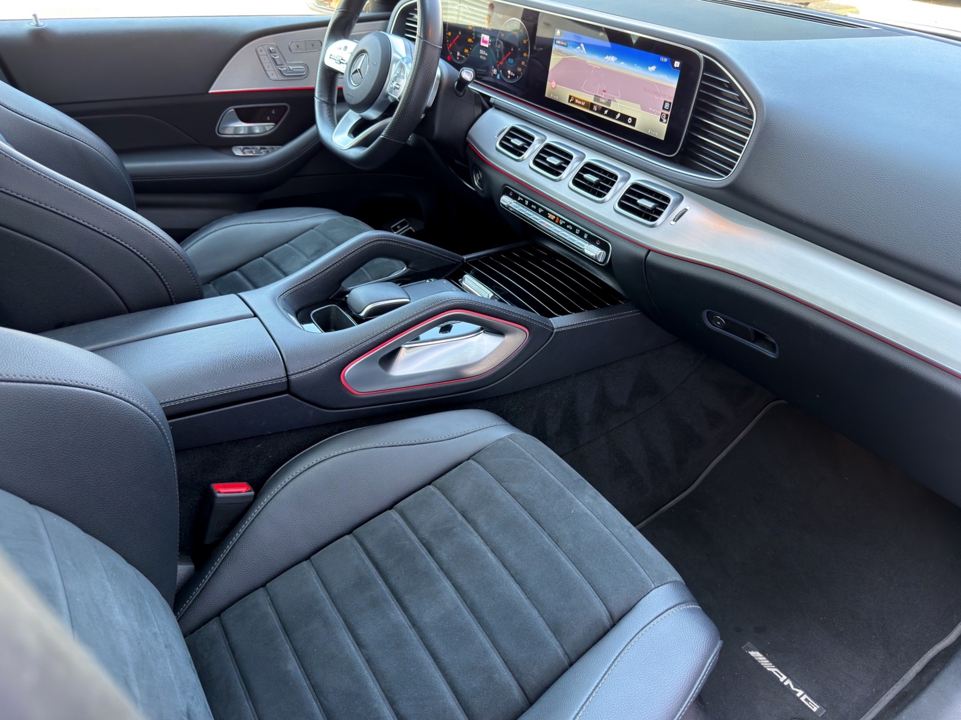 MERCEDES-BENZ GLE 350 e 4Matic AMG Line 9G-Tronic-image-23