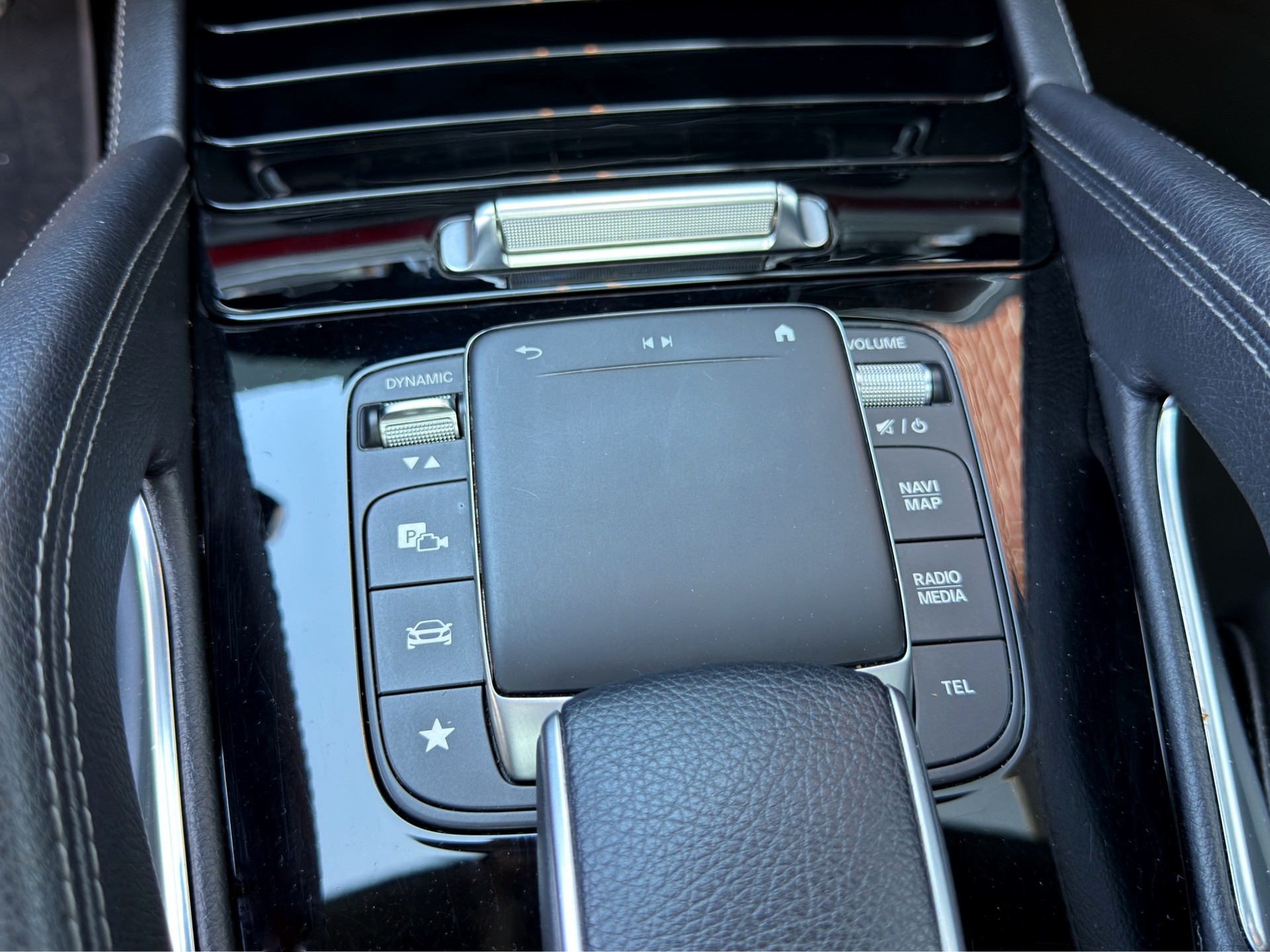 MERCEDES-BENZ GLE 350 e 4Matic AMG Line 9G-Tronic-image-22