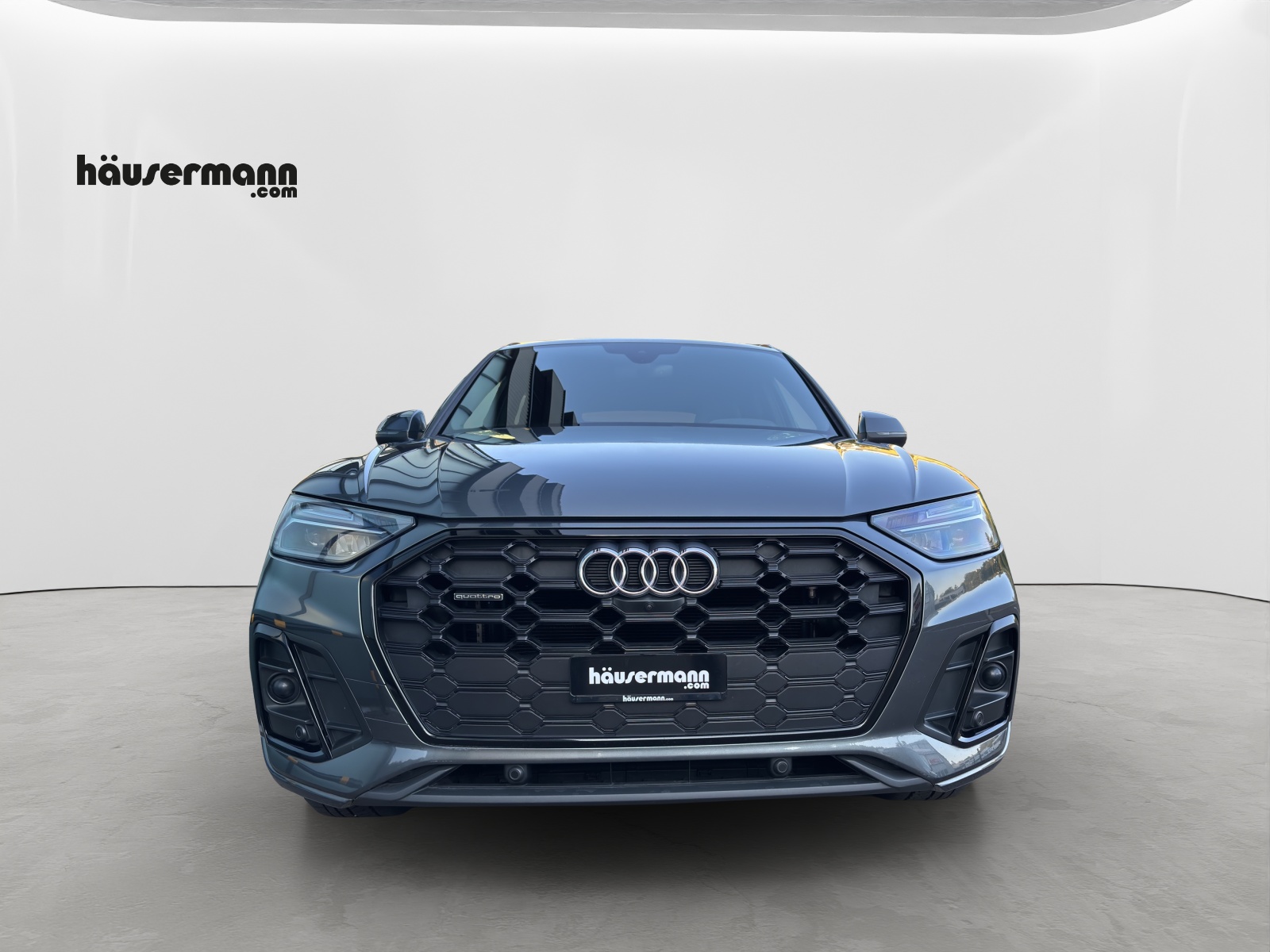 AUDI Q5 2.0 40 TDI S Line quattro S-Tronic-image-9