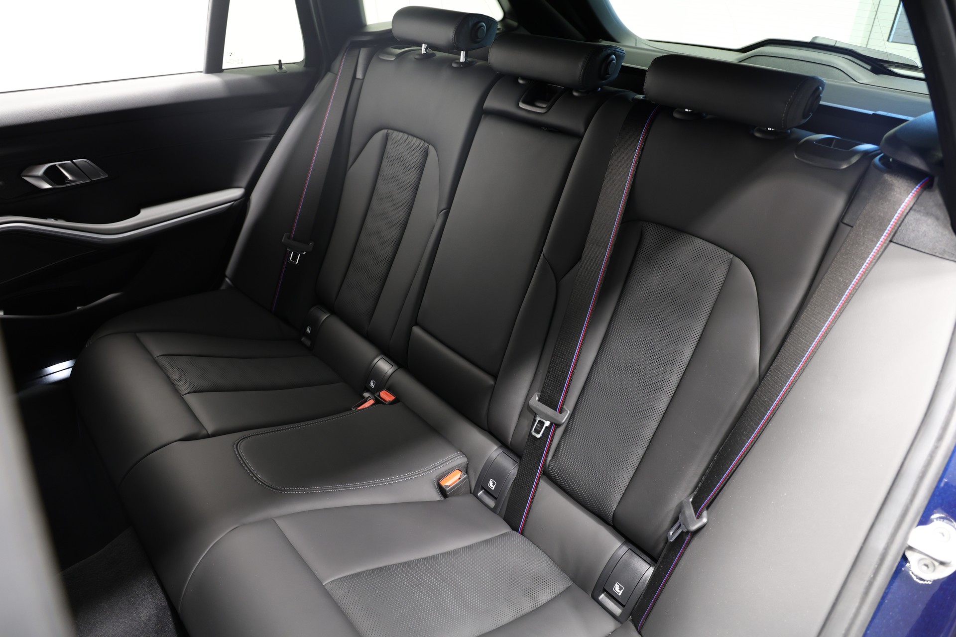 BMW M3 Touring xDrive Competition M LCI *BMW Werksgarantie bis 01.2029*Carbon Interieur*Carbon Exterieur*Individual Tansanitblau*-image-20