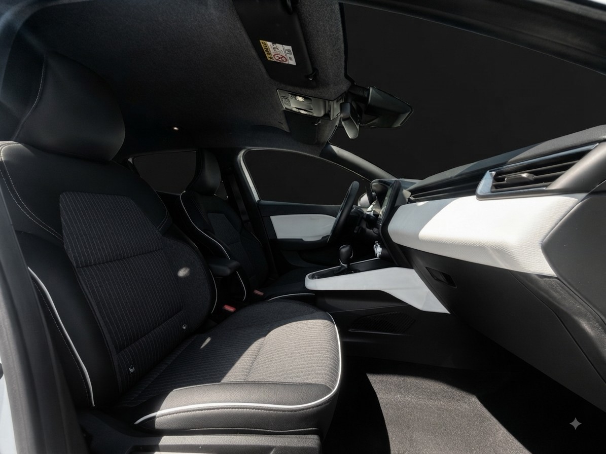 RENAULT Clio 1.6 E-Tech Techno-image-9