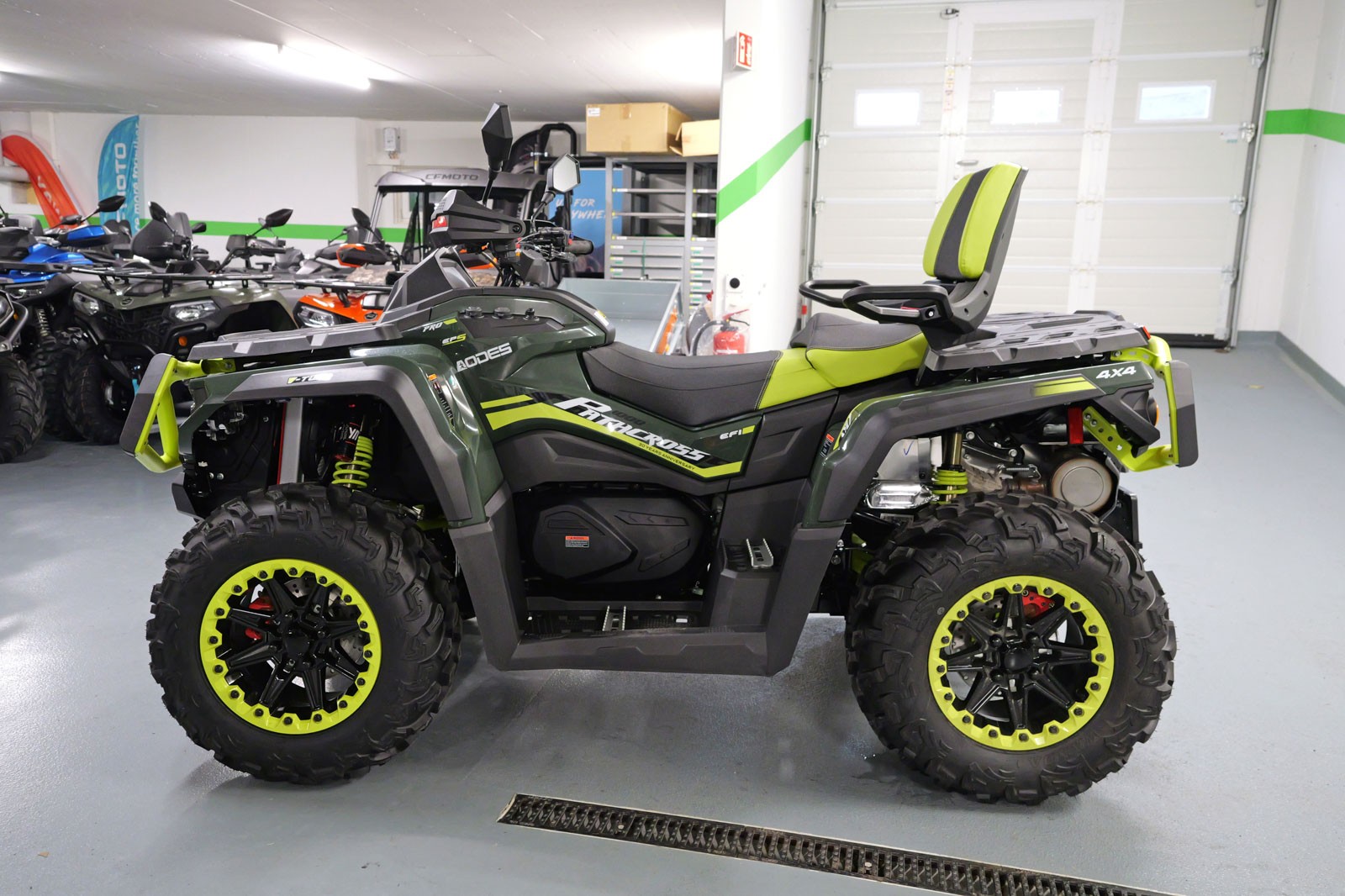 AODES PATHCROSS 1000 Luxury-showroom-element-3