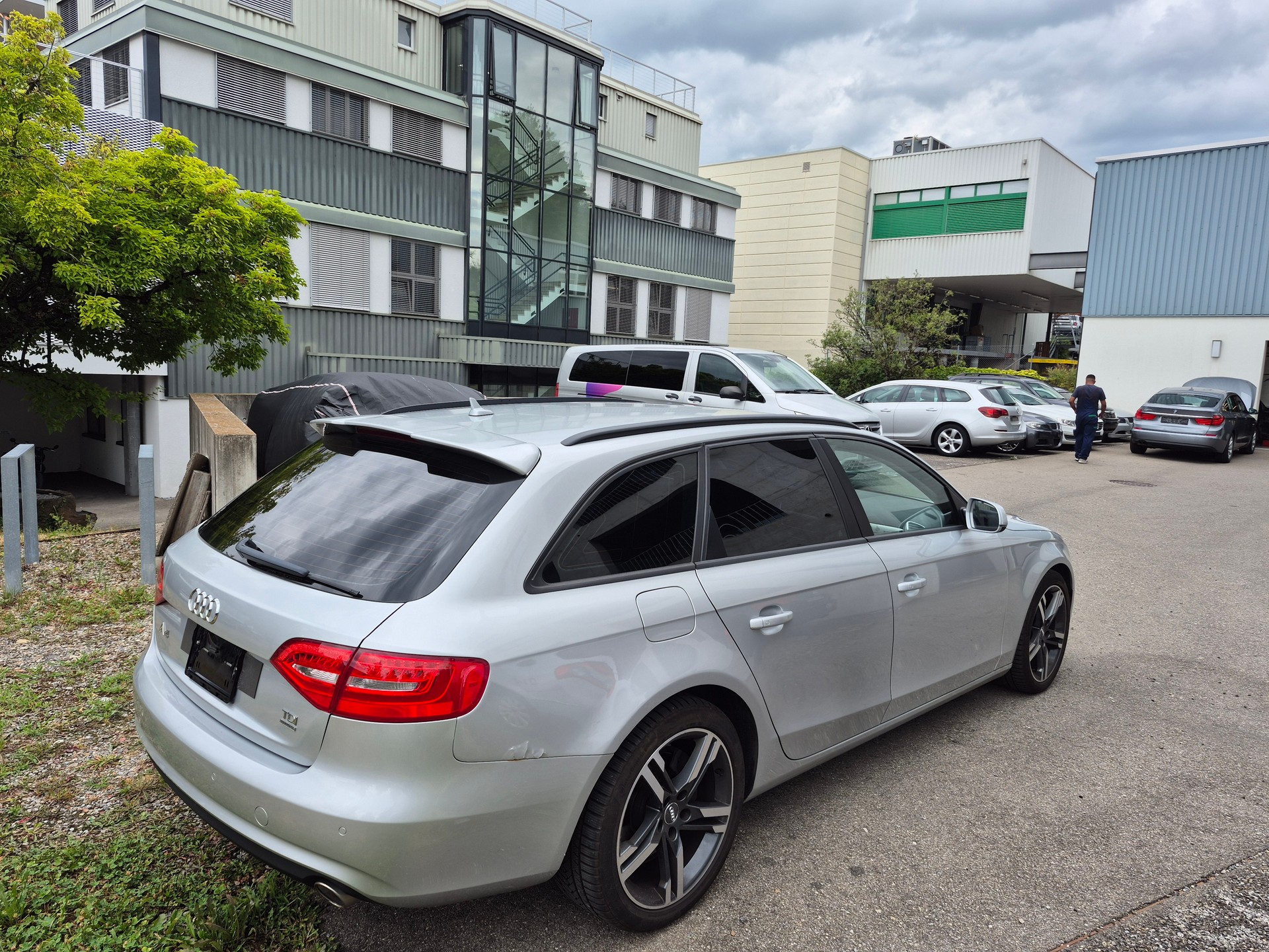 AUDI A4 Avant 3.0 TDI quattro S-tronic-image-3
