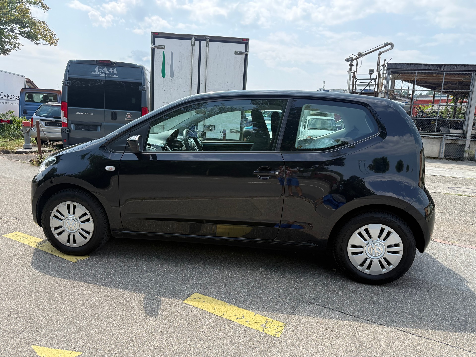 VW Up 1.0 take up-image-7