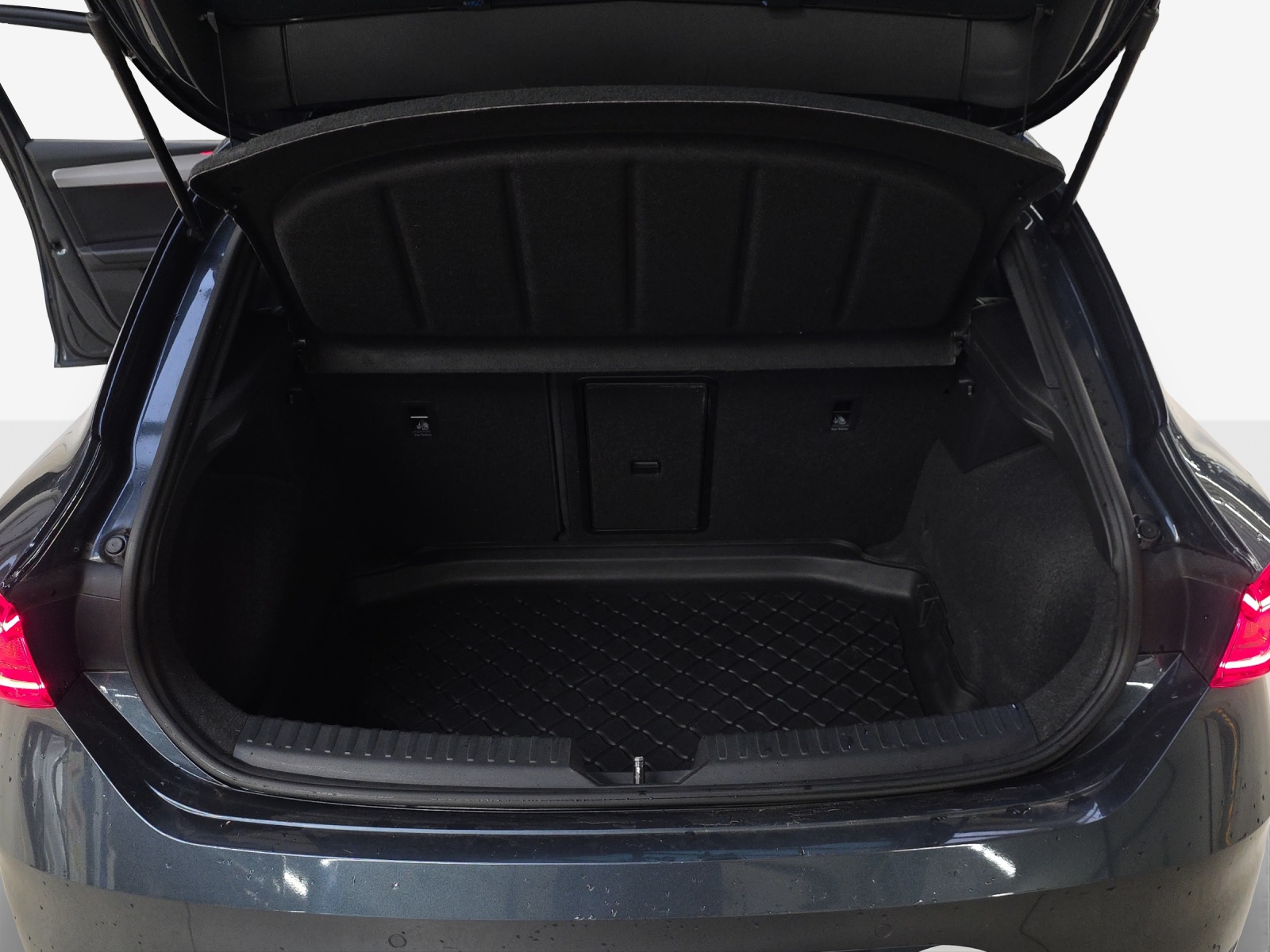 SEAT Leon 1.5 eTSI mHEV DSG FR-image-12