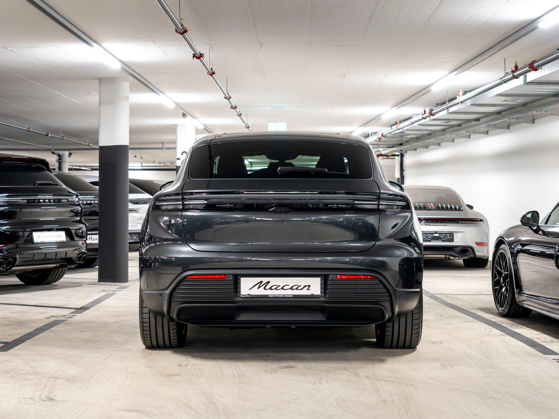 PORSCHE Macan 4 100kWh-image-4