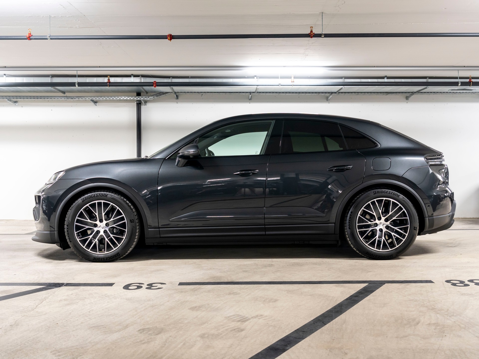PORSCHE Macan 4 100kWh-image-1