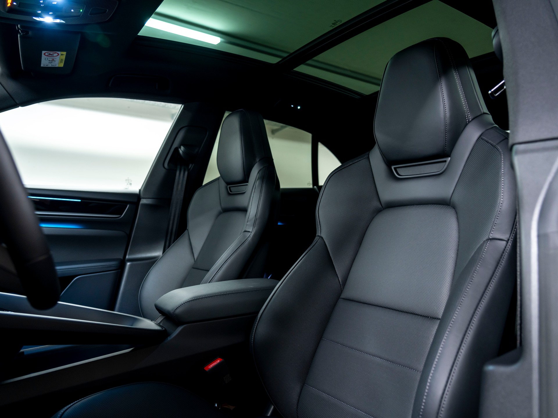 PORSCHE Macan 4 100kWh-image-10
