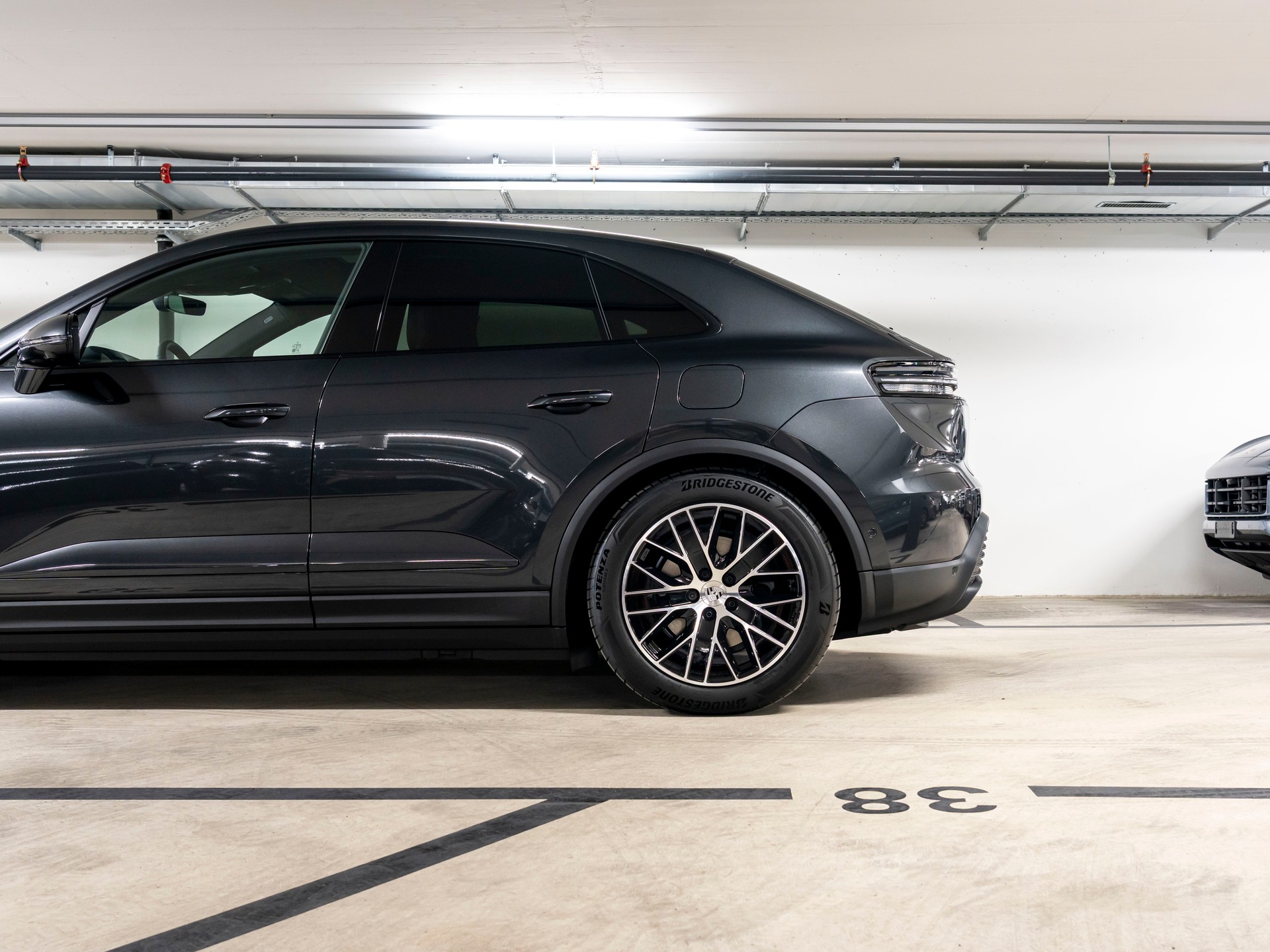 PORSCHE Macan 4 100kWh-image-7