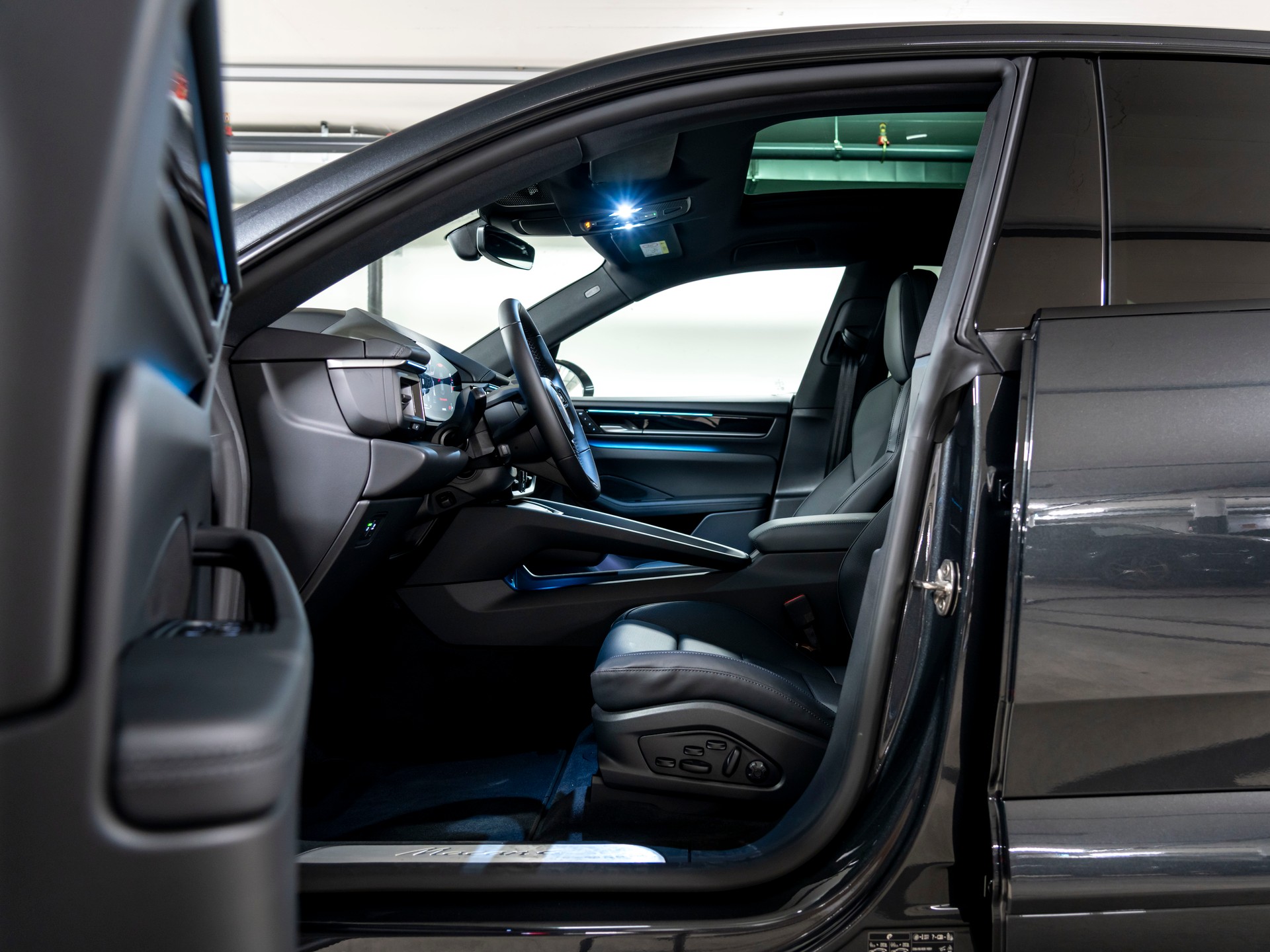 PORSCHE Macan 4 100kWh-image-14