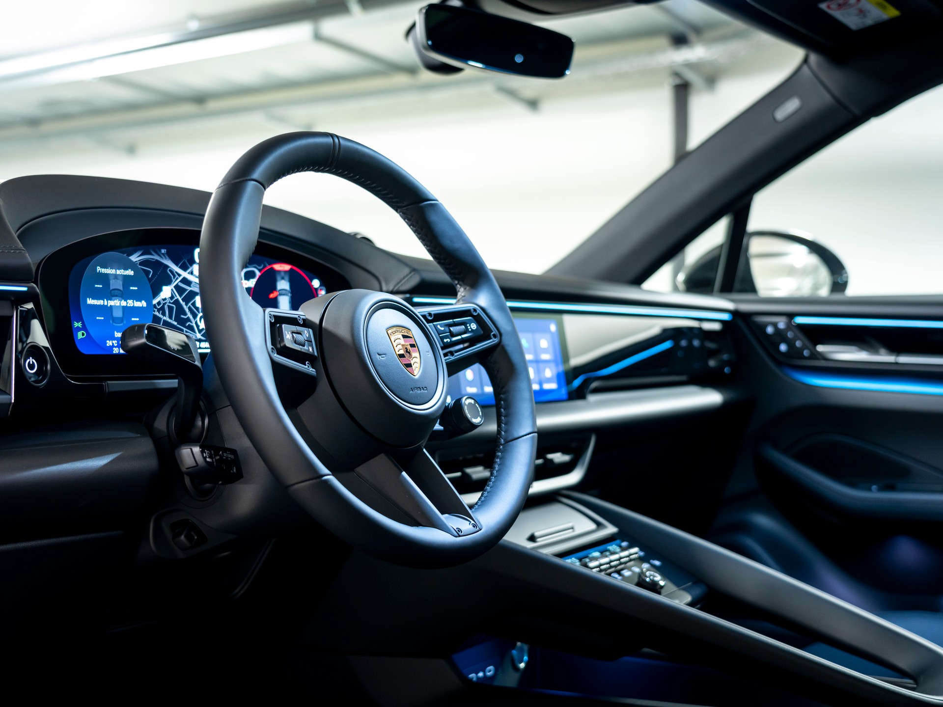 PORSCHE Macan 4 100kWh-image-11