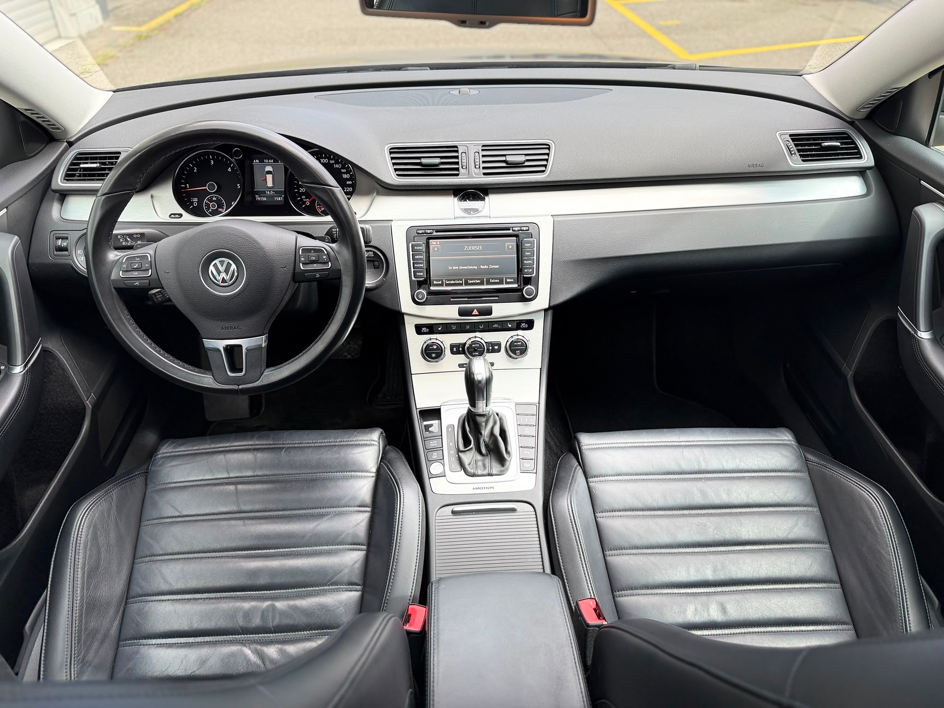VW Passat Variant 2.0 TDI 177 BlueMT High.DSG 4m-image-11