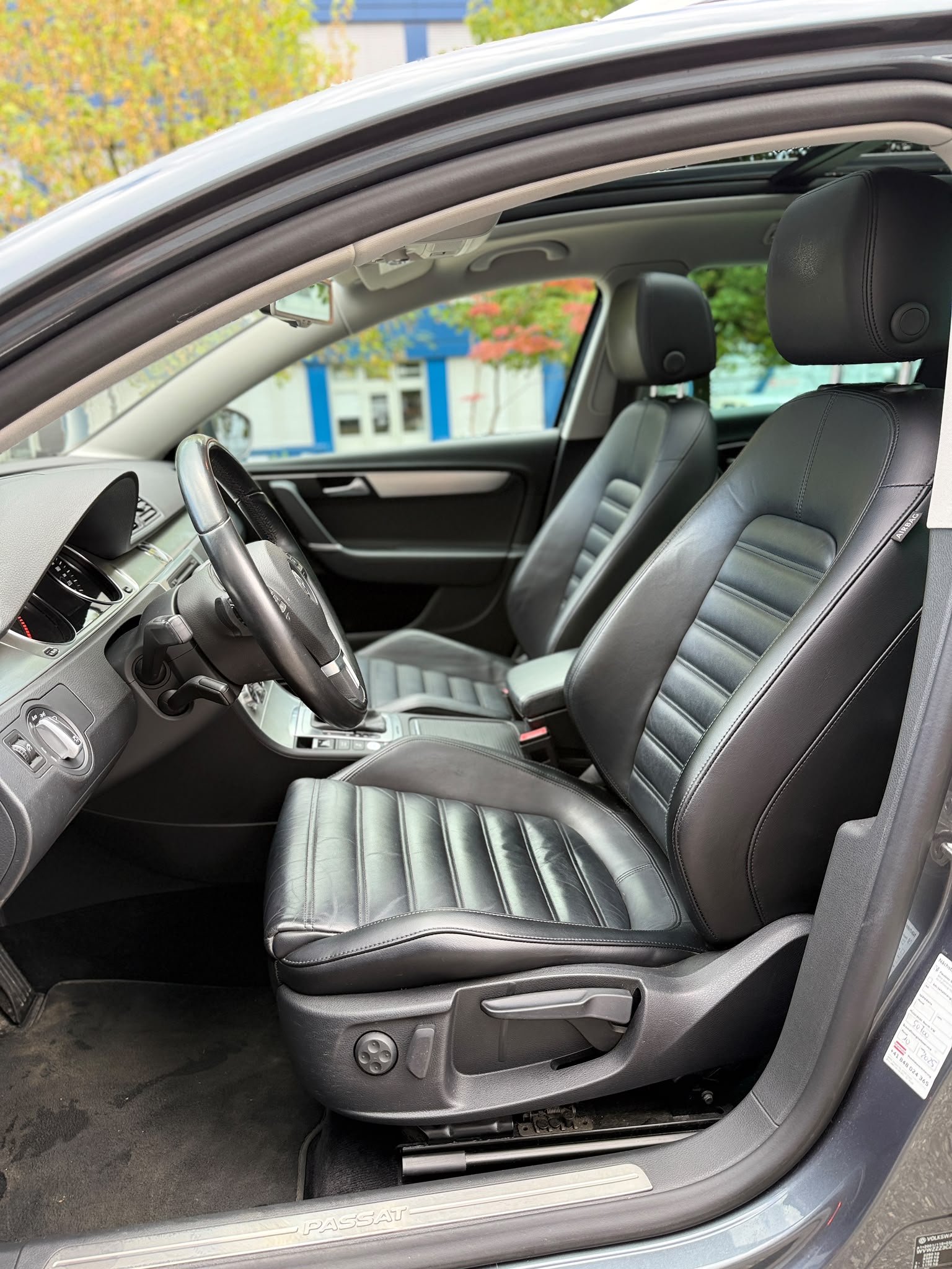 VW Passat Variant 2.0 TDI 177 BlueMT High.DSG 4m-image-8