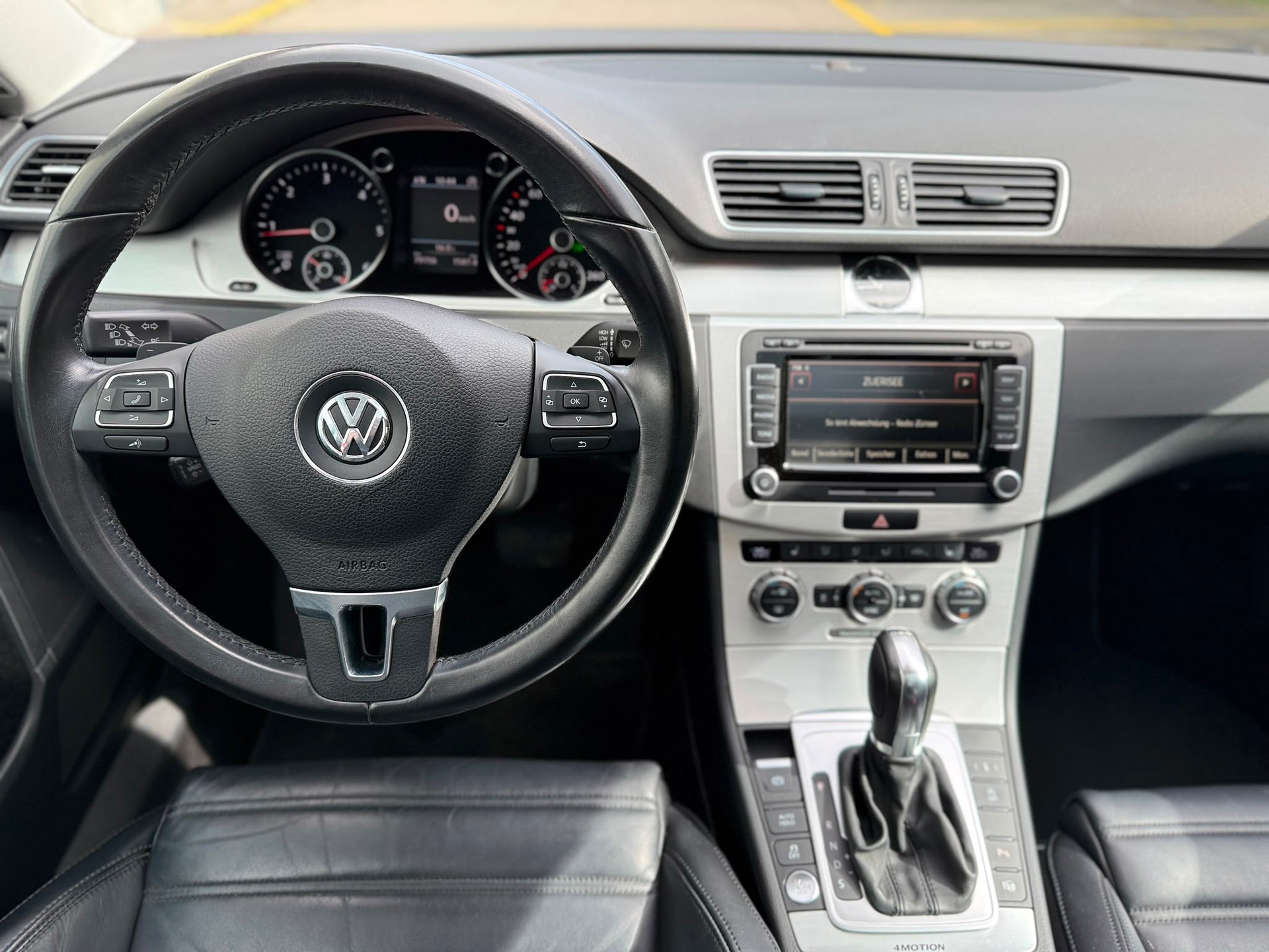 VW Passat Variant 2.0 TDI 177 BlueMT High.DSG 4m-image-13