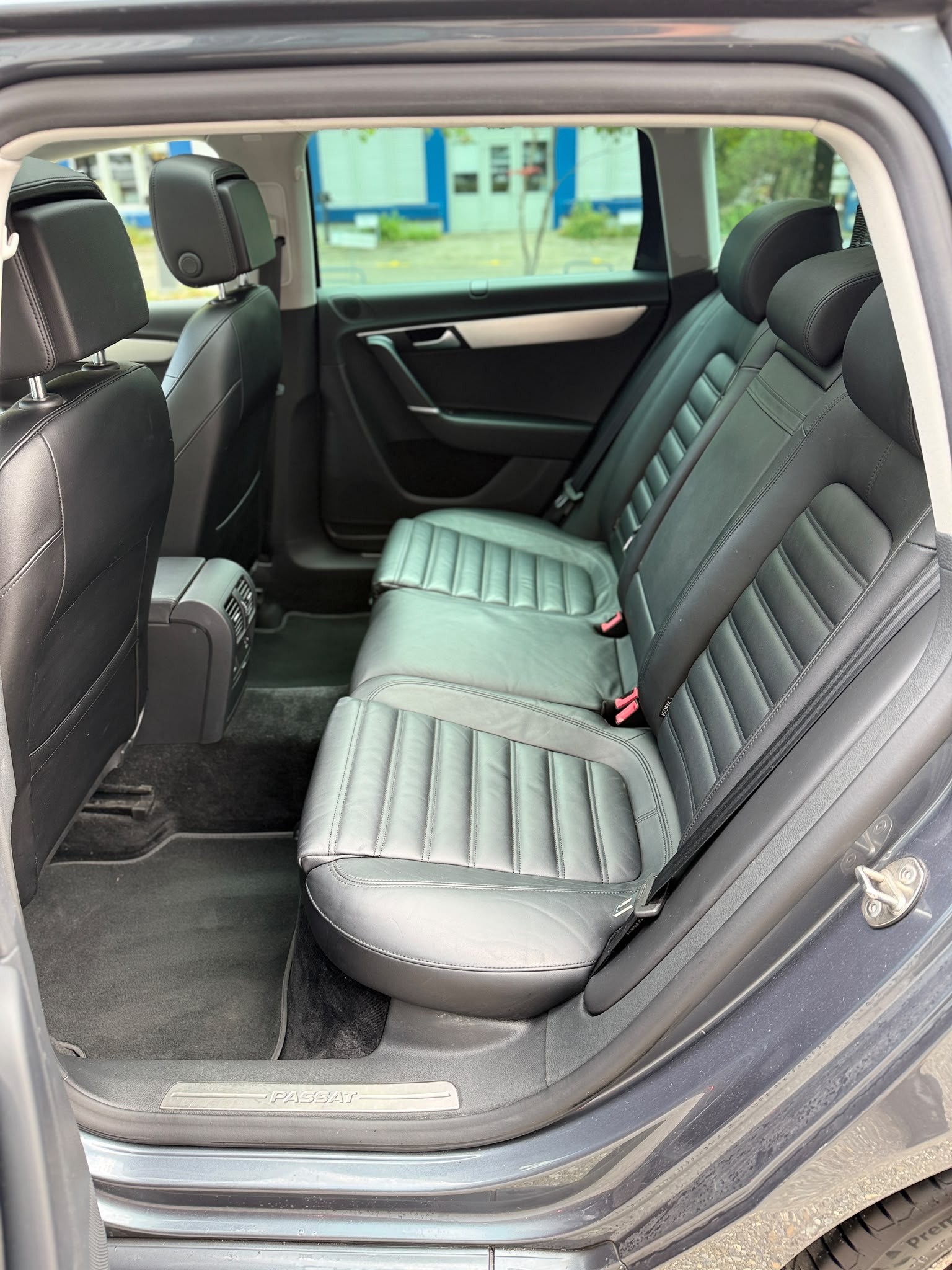 VW Passat Variant 2.0 TDI 177 BlueMT High.DSG 4m-image-10