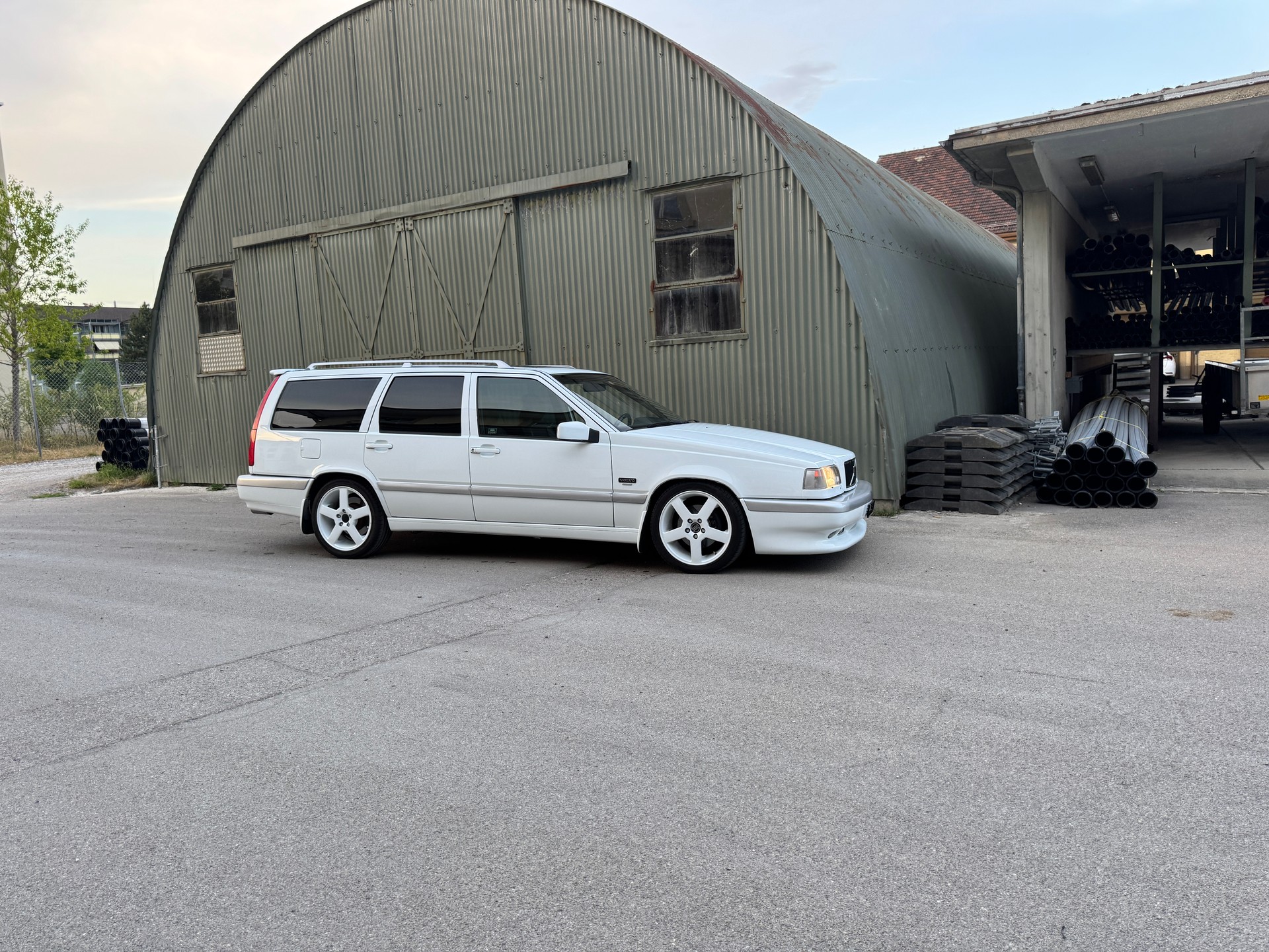 VOLVO 2.3 20V T-5-image-0