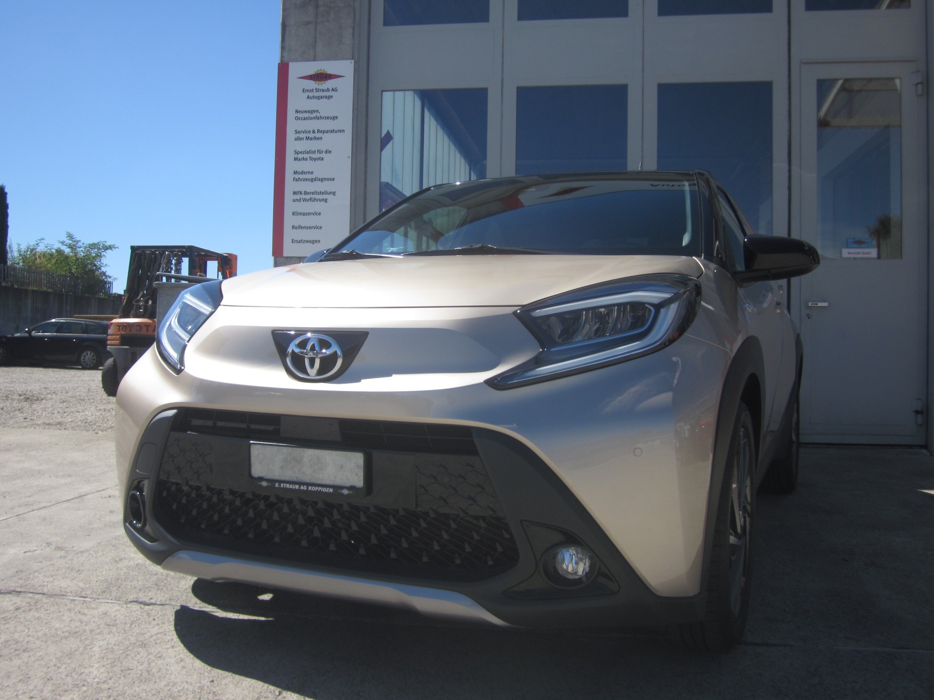 TOYOTA Aygo X 1.0 VVT-i Style-image-3