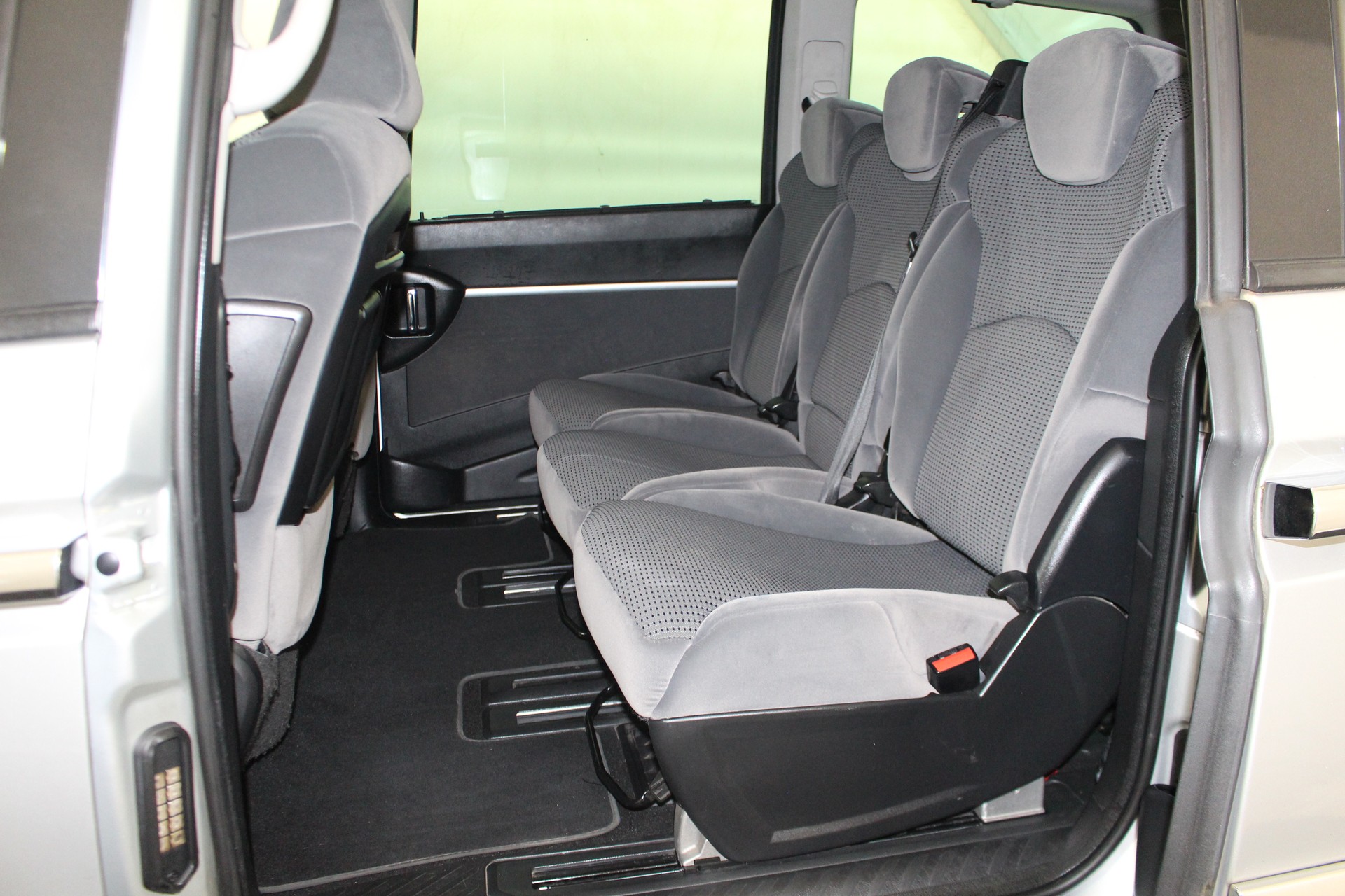 PEUGEOT 807 2.0 HDI Allure-image-7