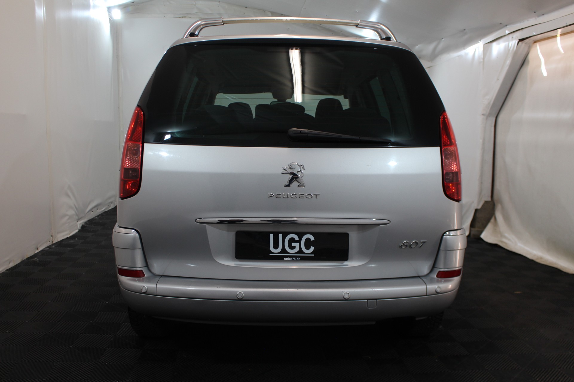 PEUGEOT 807 2.0 HDI Allure-image-4