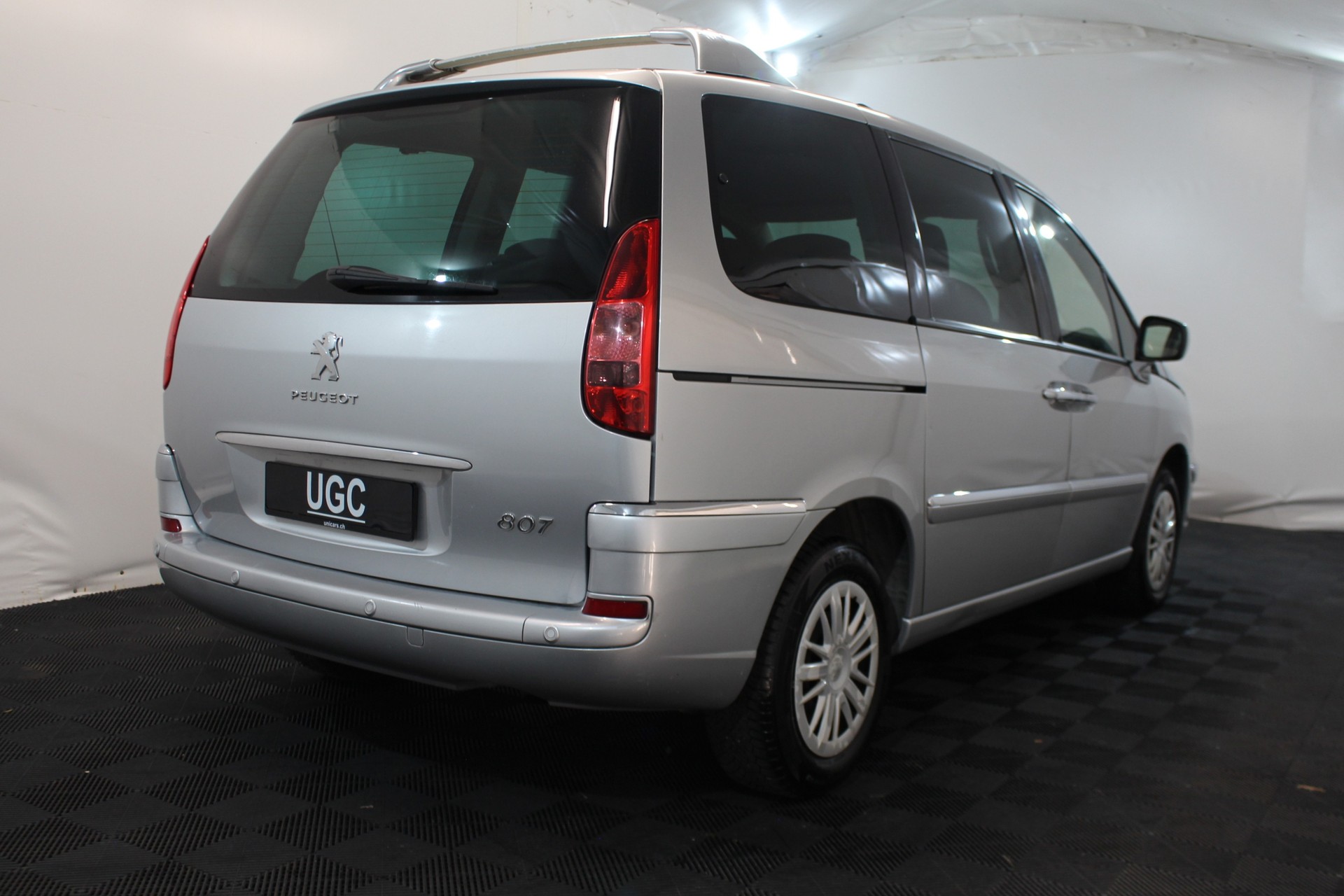 PEUGEOT 807 2.0 HDI Allure-image-5