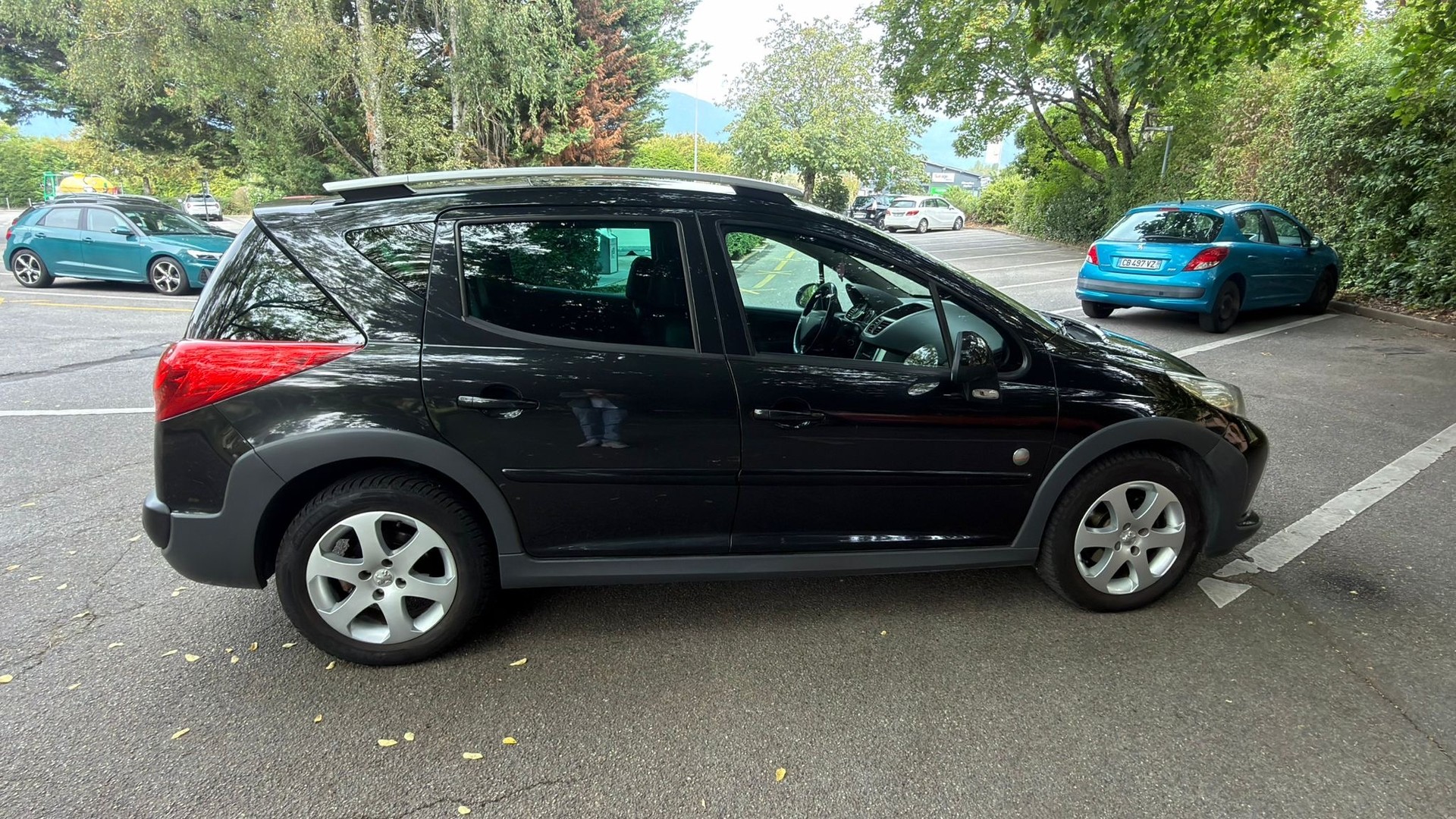 PEUGEOT 207 SW 1.6 16V Outdoor-image-2