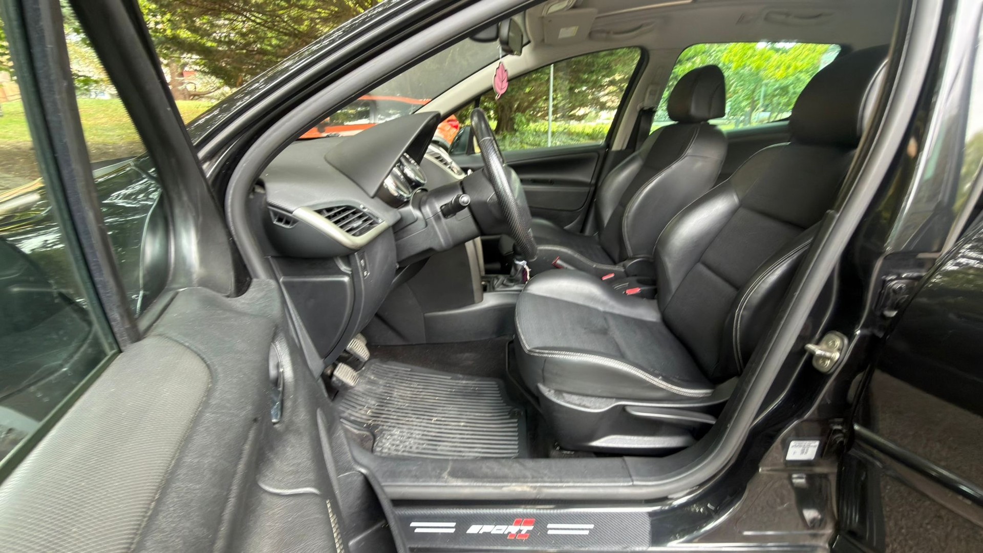 PEUGEOT 207 SW 1.6 16V Outdoor-image-12