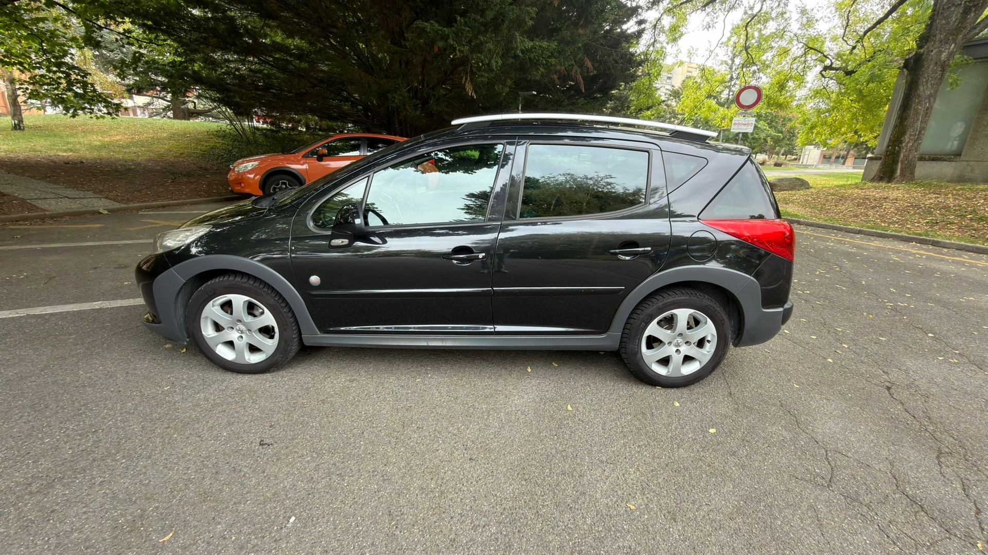 PEUGEOT 207 SW 1.6 16V Outdoor-image-6