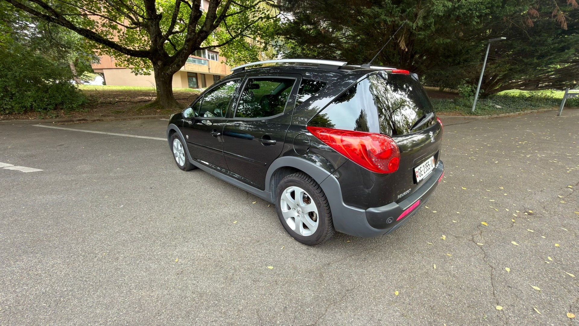 PEUGEOT 207 SW 1.6 16V Outdoor-image-7
