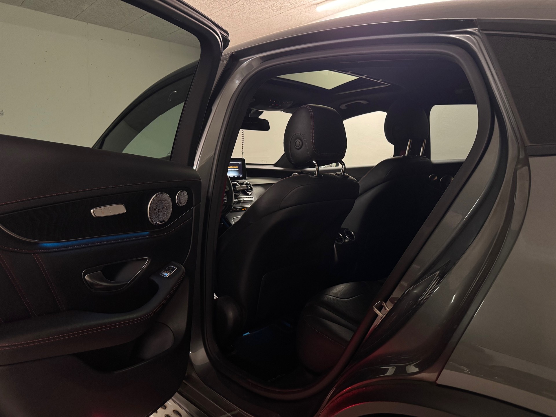 MERCEDES-BENZ GLC 43 AMG 4m-image-4