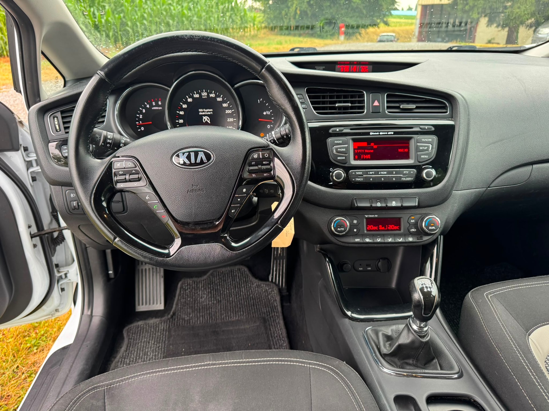 KIA Cee'd Sportswagon 1.6 CRDi-image-9
