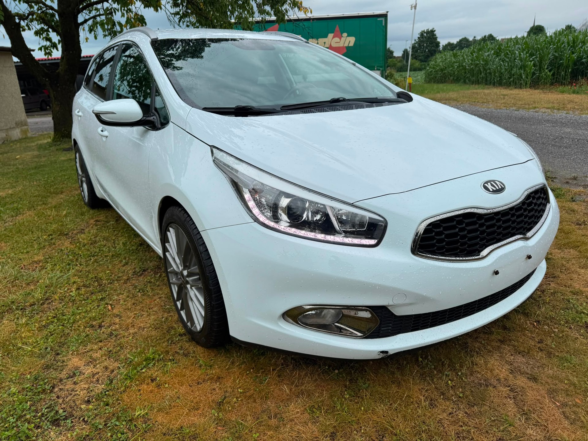 KIA Cee'd Sportswagon 1.6 CRDi-image-2