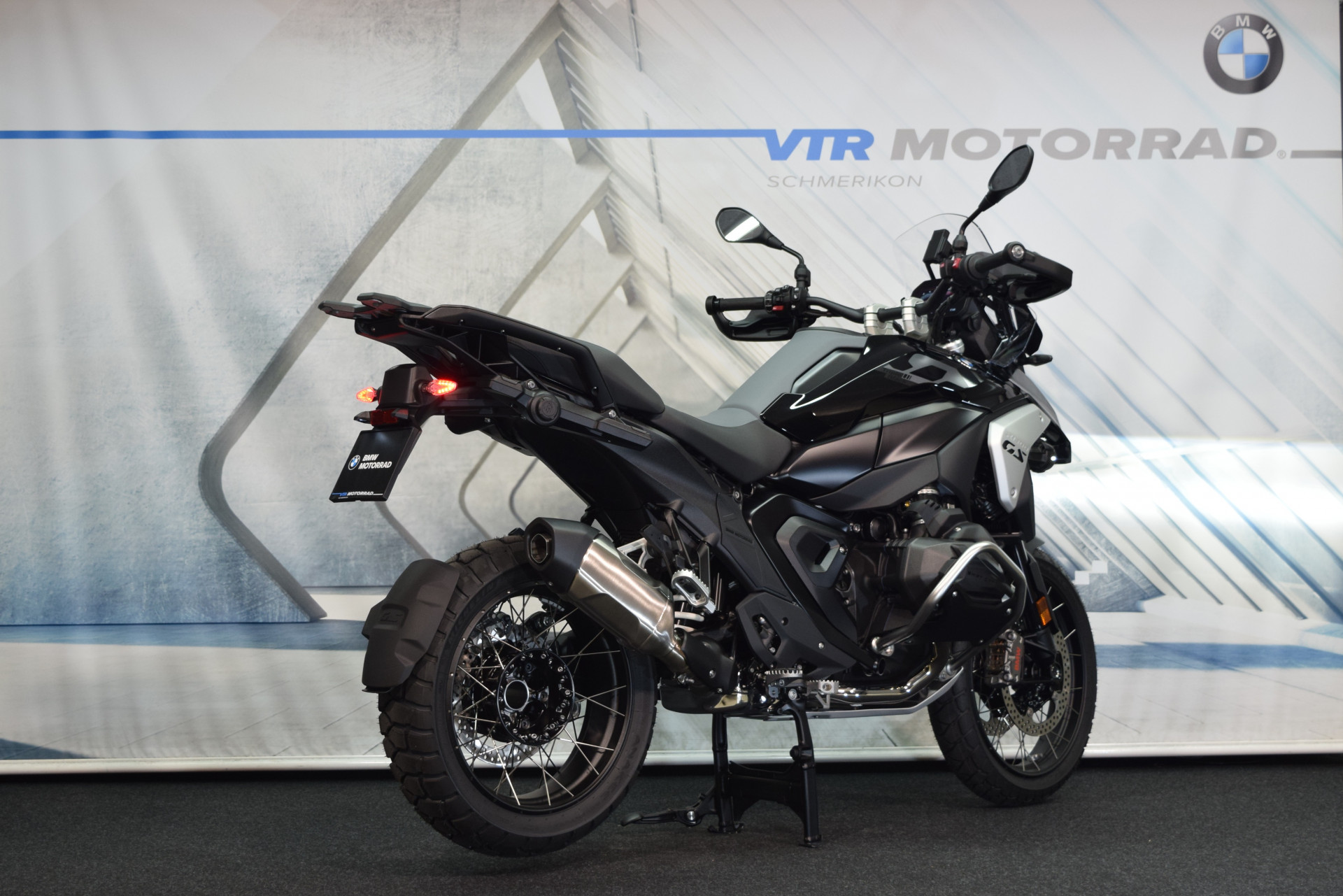BMW R 1300 GS ASA Triple Black-showroom-element-2