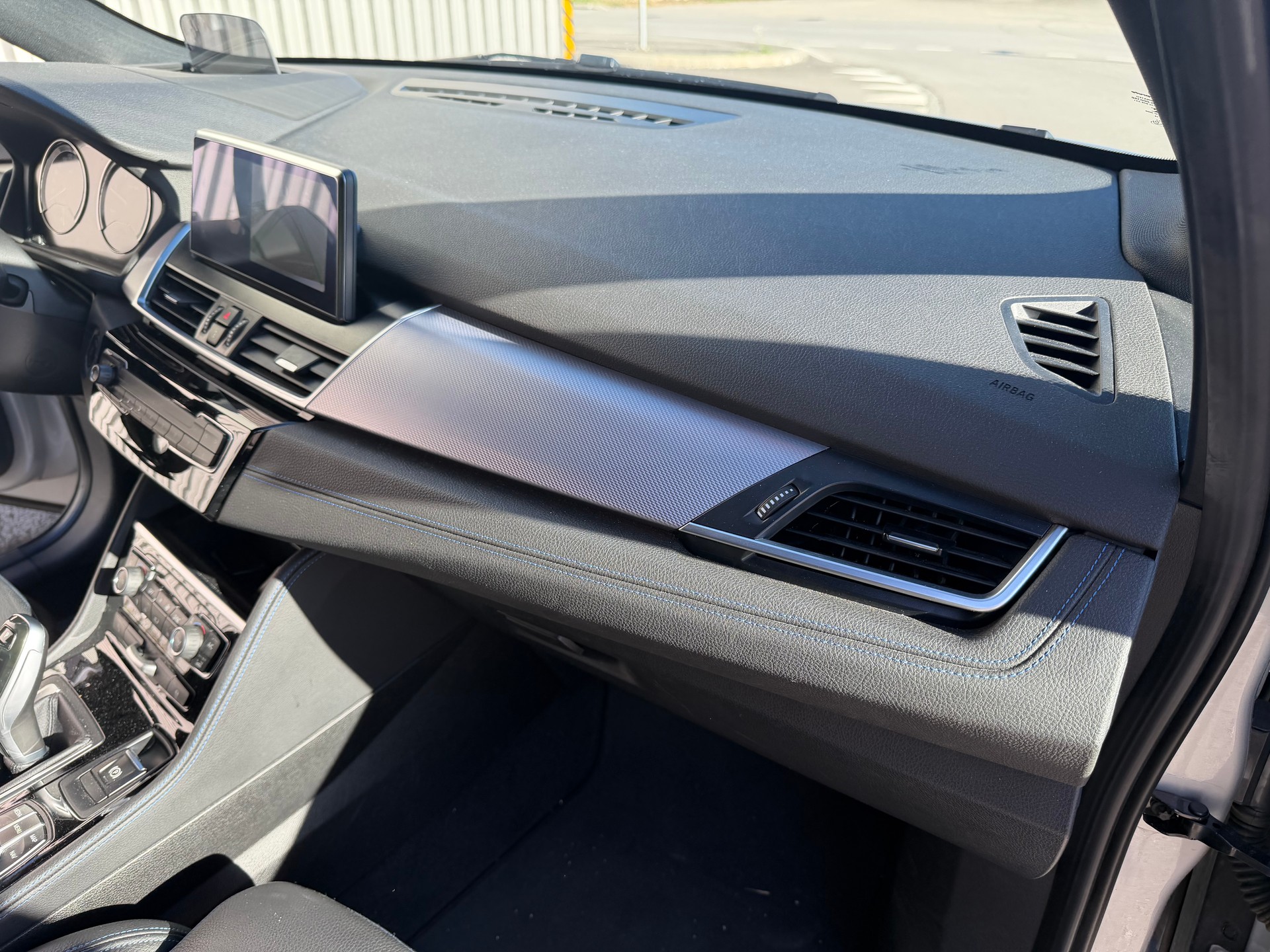 BMW 218d xDrive Active Tourer Steptronic Fleet Edition-image-29