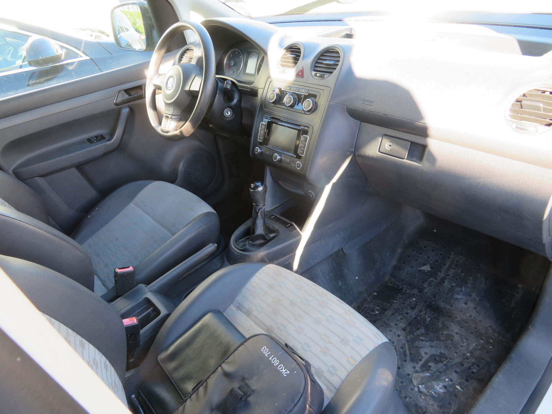 VW Caddy Maxi 1.6 TDI-image-6