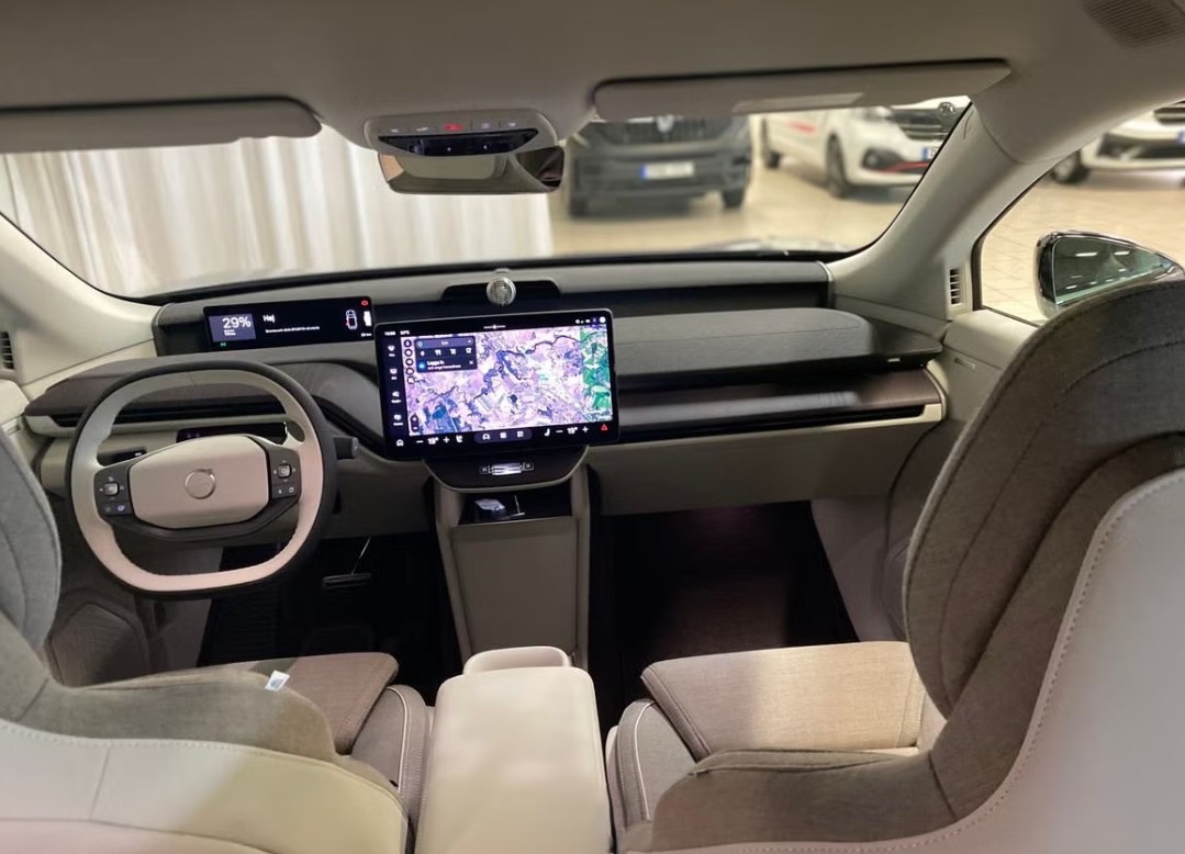 VOLVO EX60 Ultra AWD-image-1