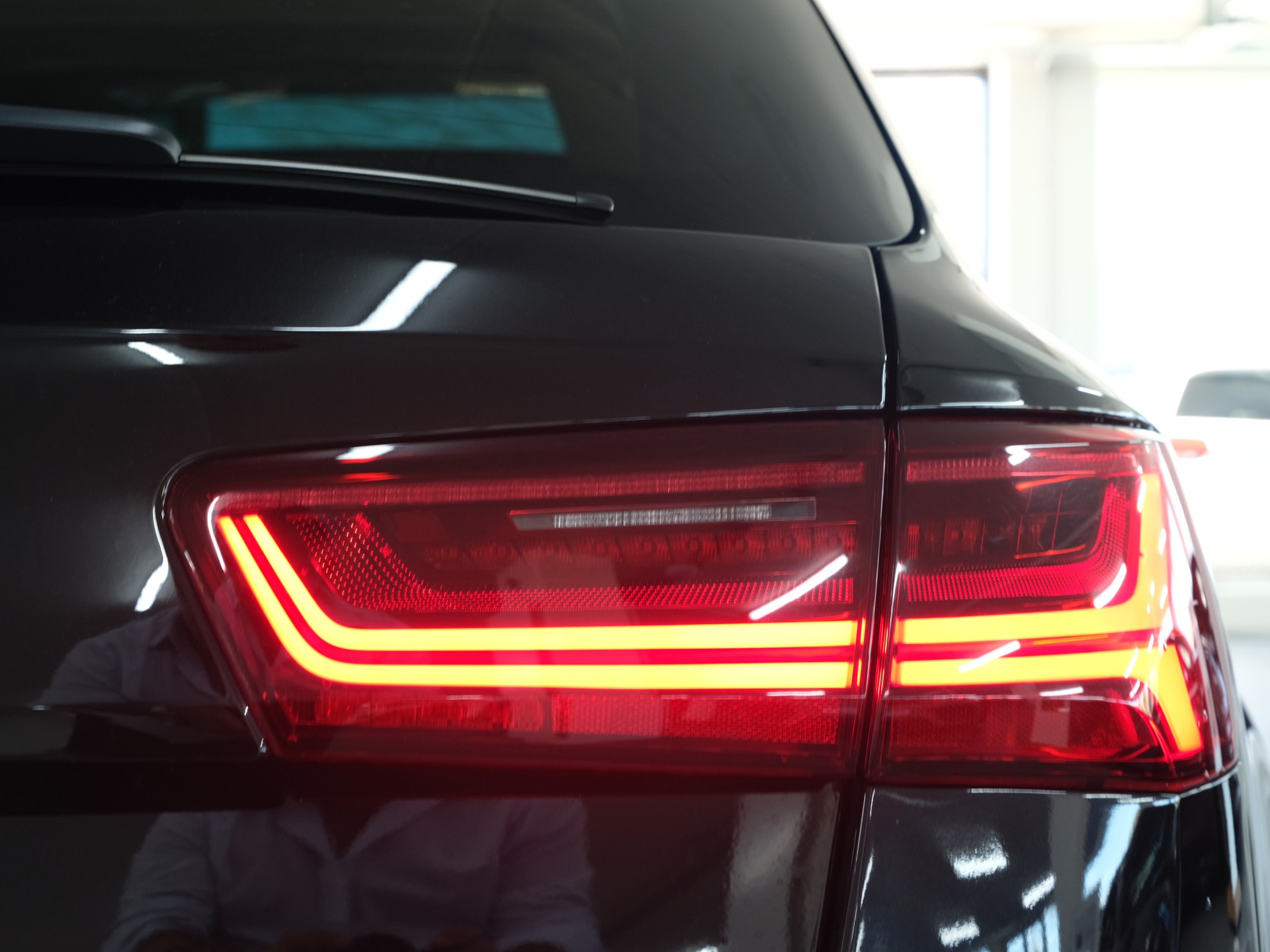 AUDI RS6 Avant 4.0 TFSI V8 performance quattro *Bose* *RS-Performance* *Panorama*-image-15